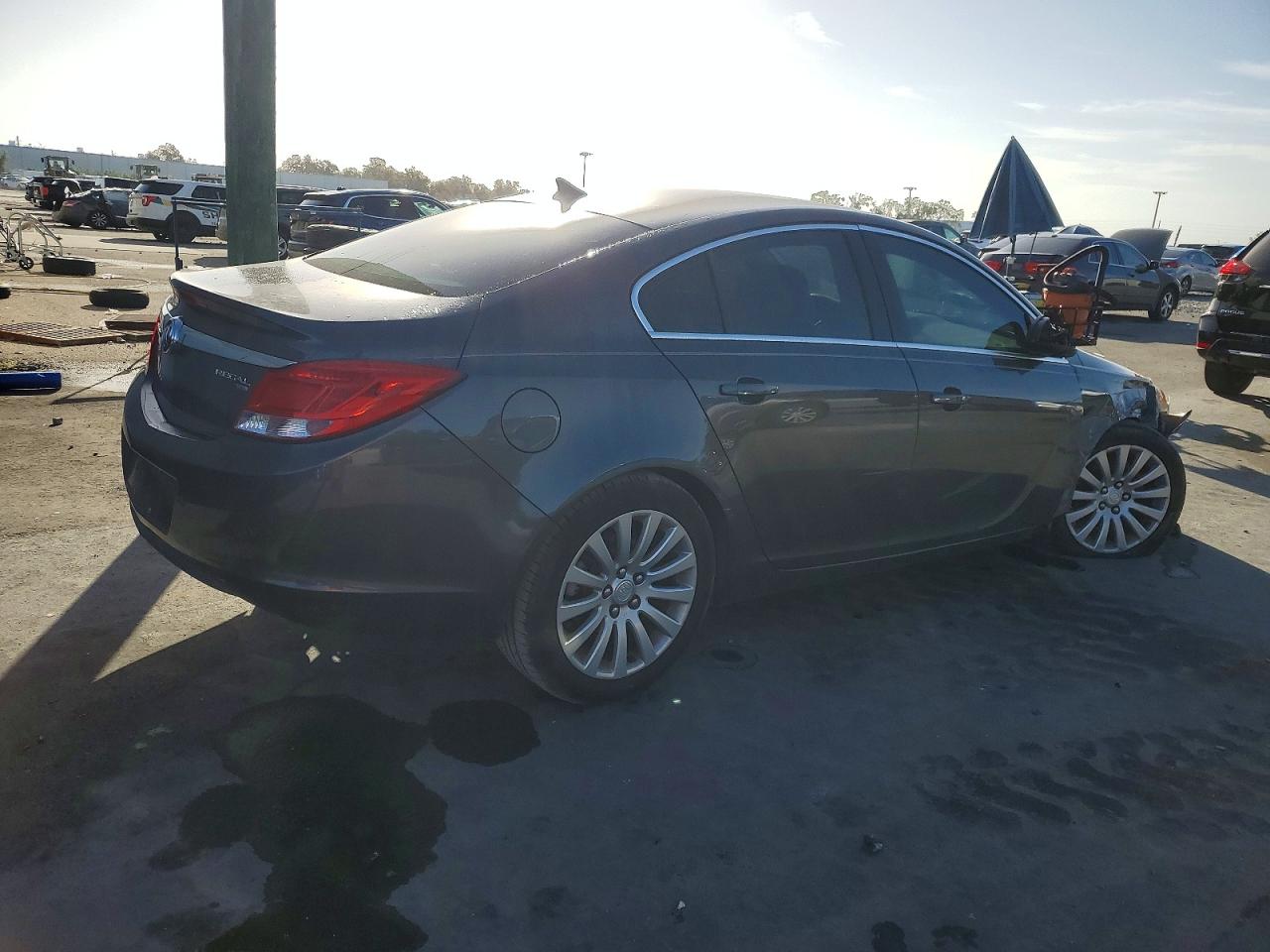 2011 BUICK REGAL CXL photo 3