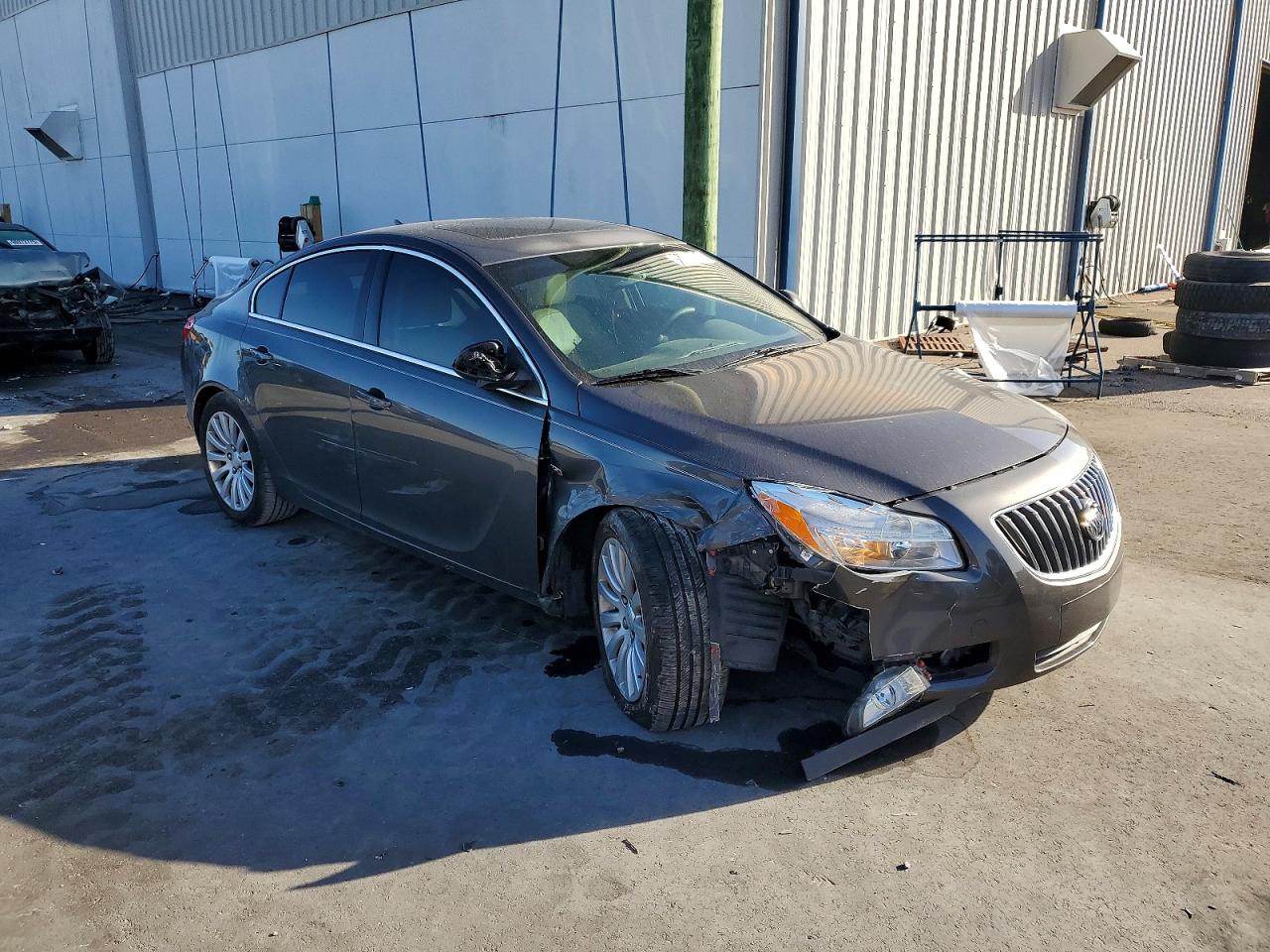 2011 BUICK REGAL CXL photo 4