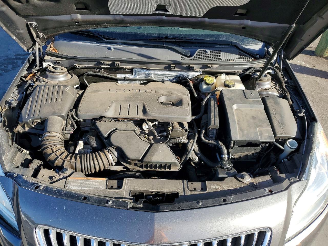 2011 BUICK REGAL CXL photo 11