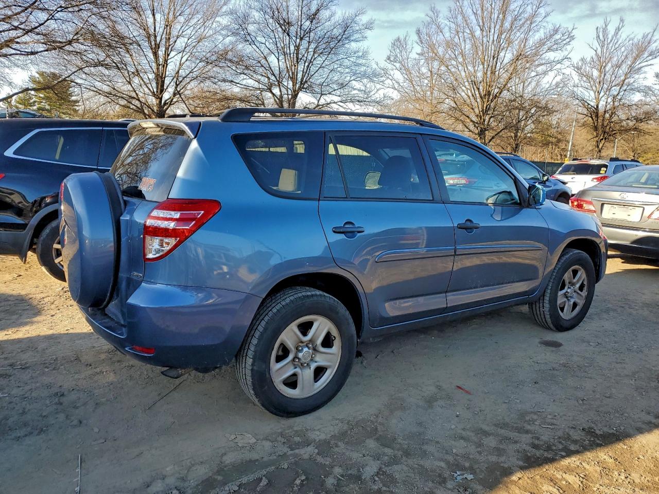 2012 TOYOTA RAV4 photo 3