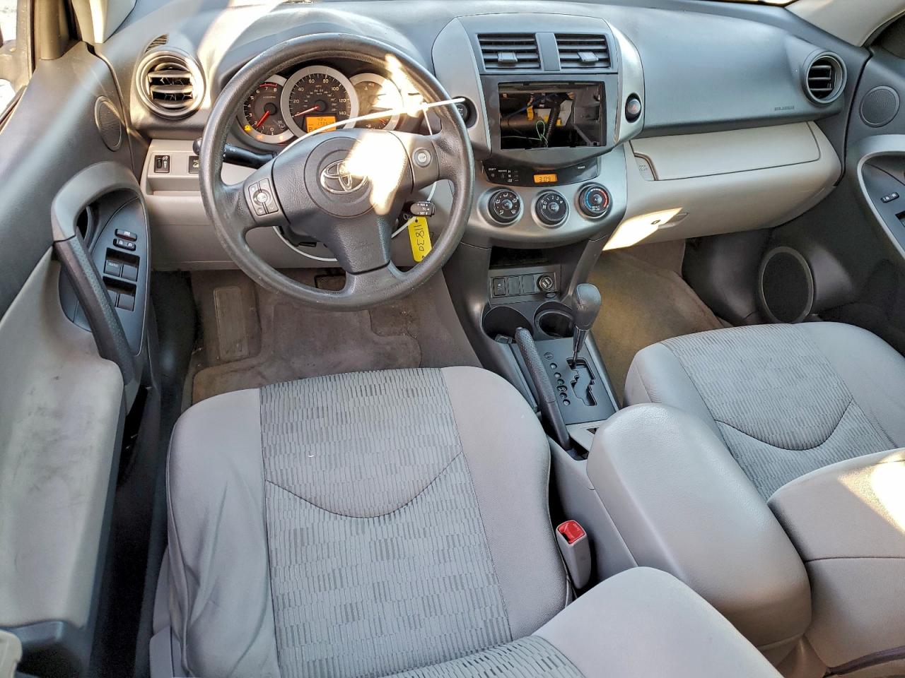 2012 TOYOTA RAV4 photo 8