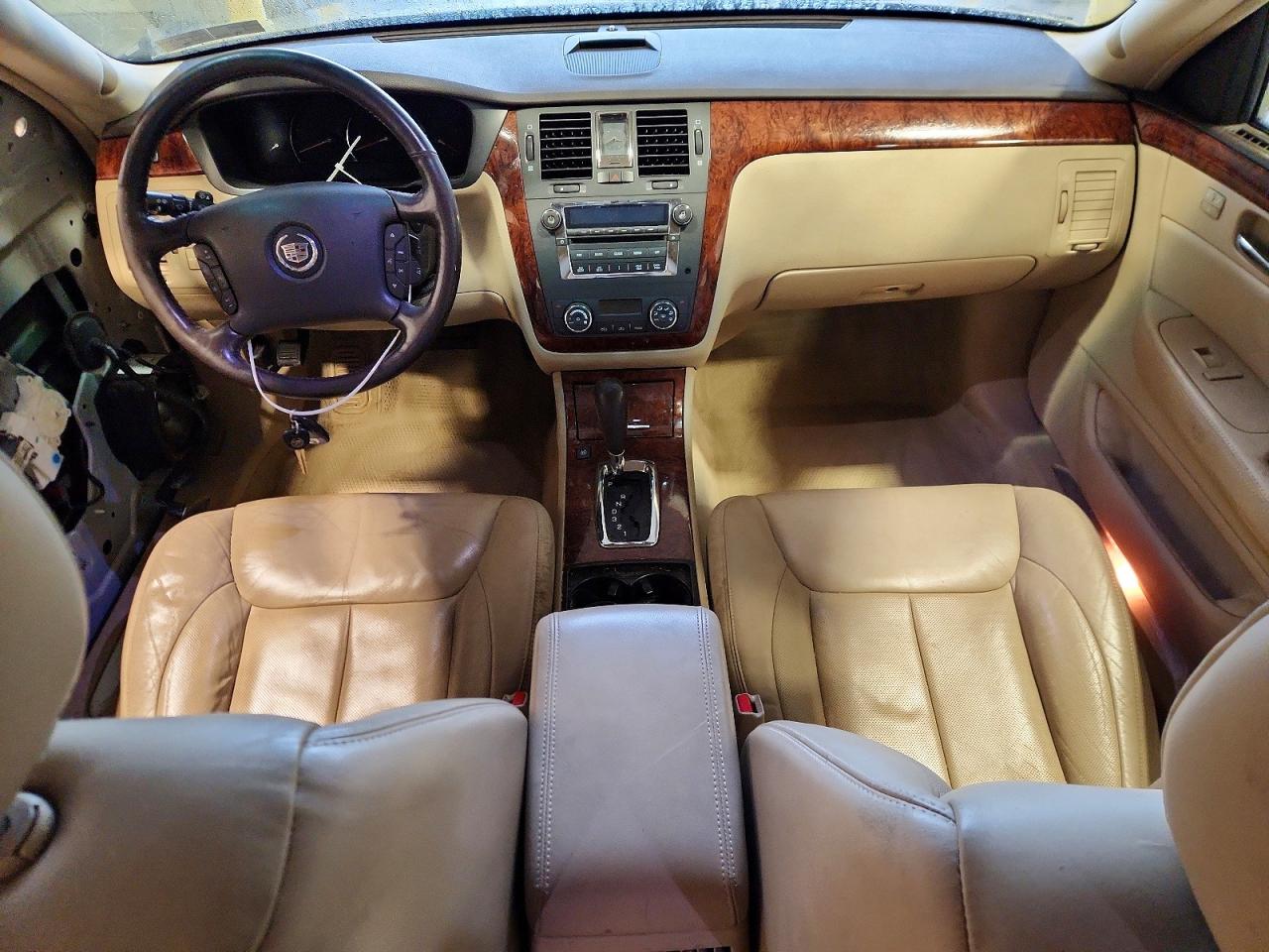 2007 CADILLAC DTS photo 8