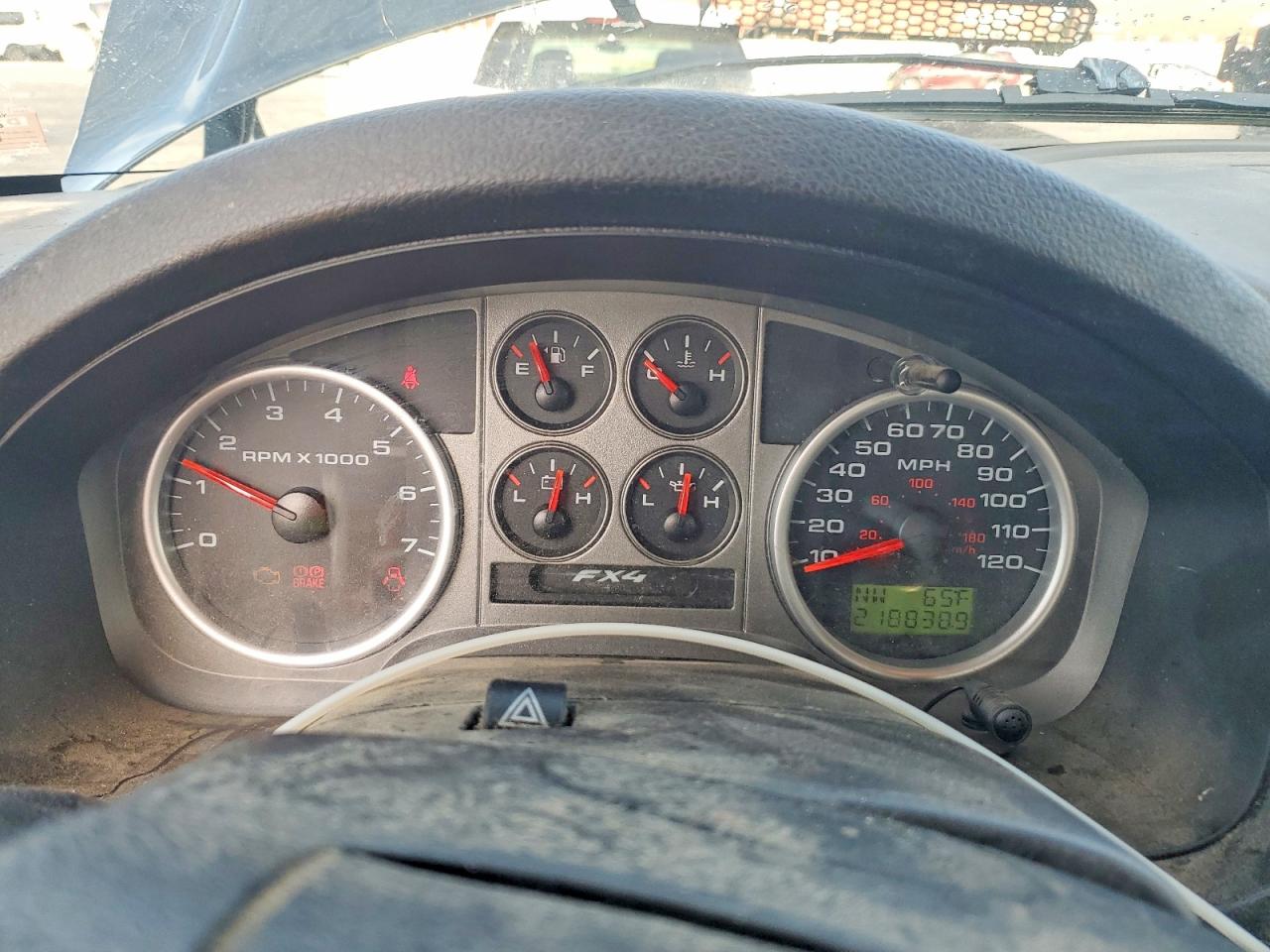 2004 FORD F150 photo 9
