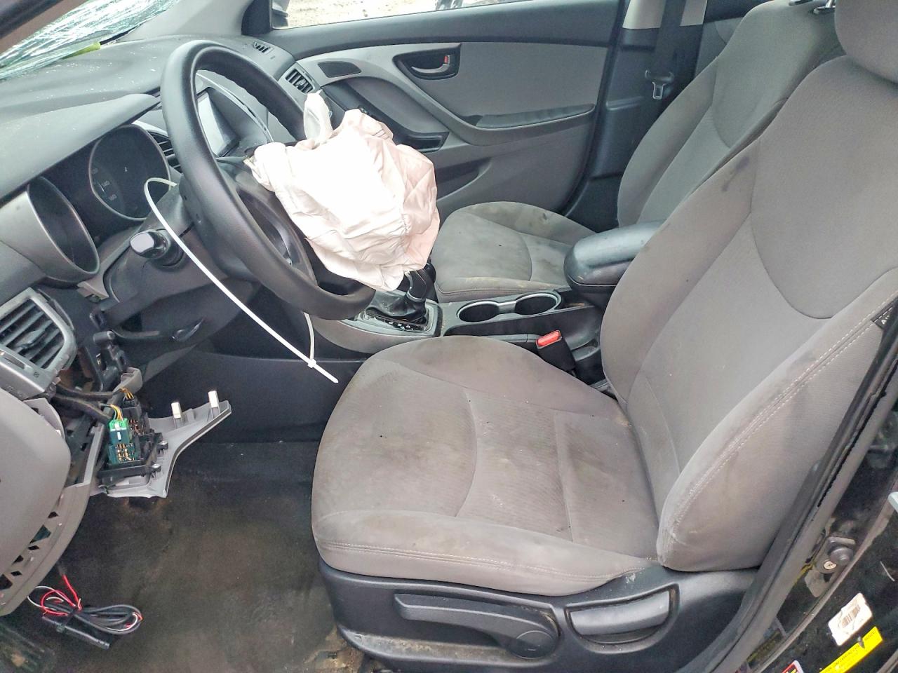 2014 HYUNDAI ELANTRA SE photo 7