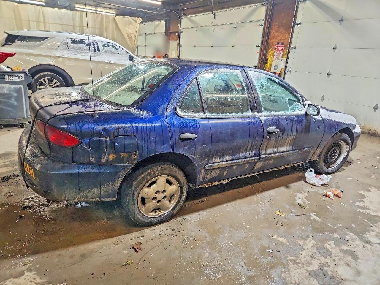 2001 CHEVROLET CAVALIER BASE photo 3
