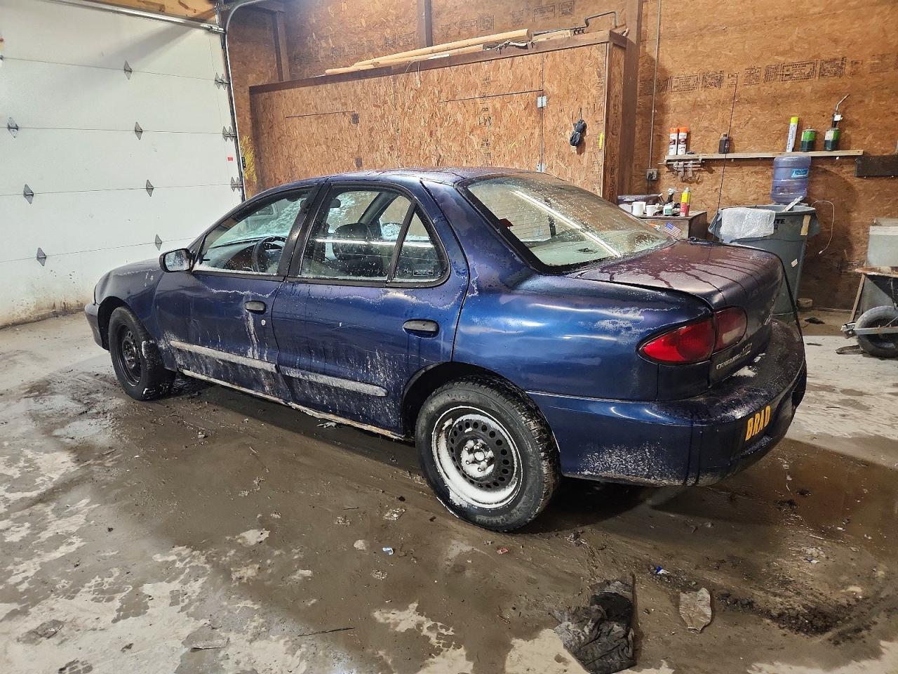 2001 CHEVROLET CAVALIER BASE photo 2