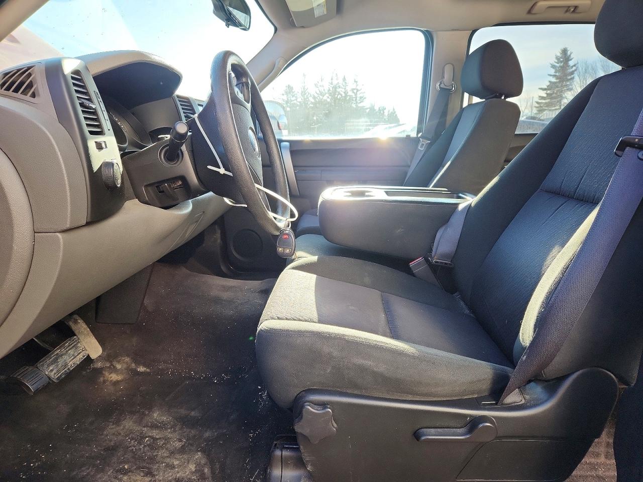 2010 GMC SIERRA C1500 SL photo 7