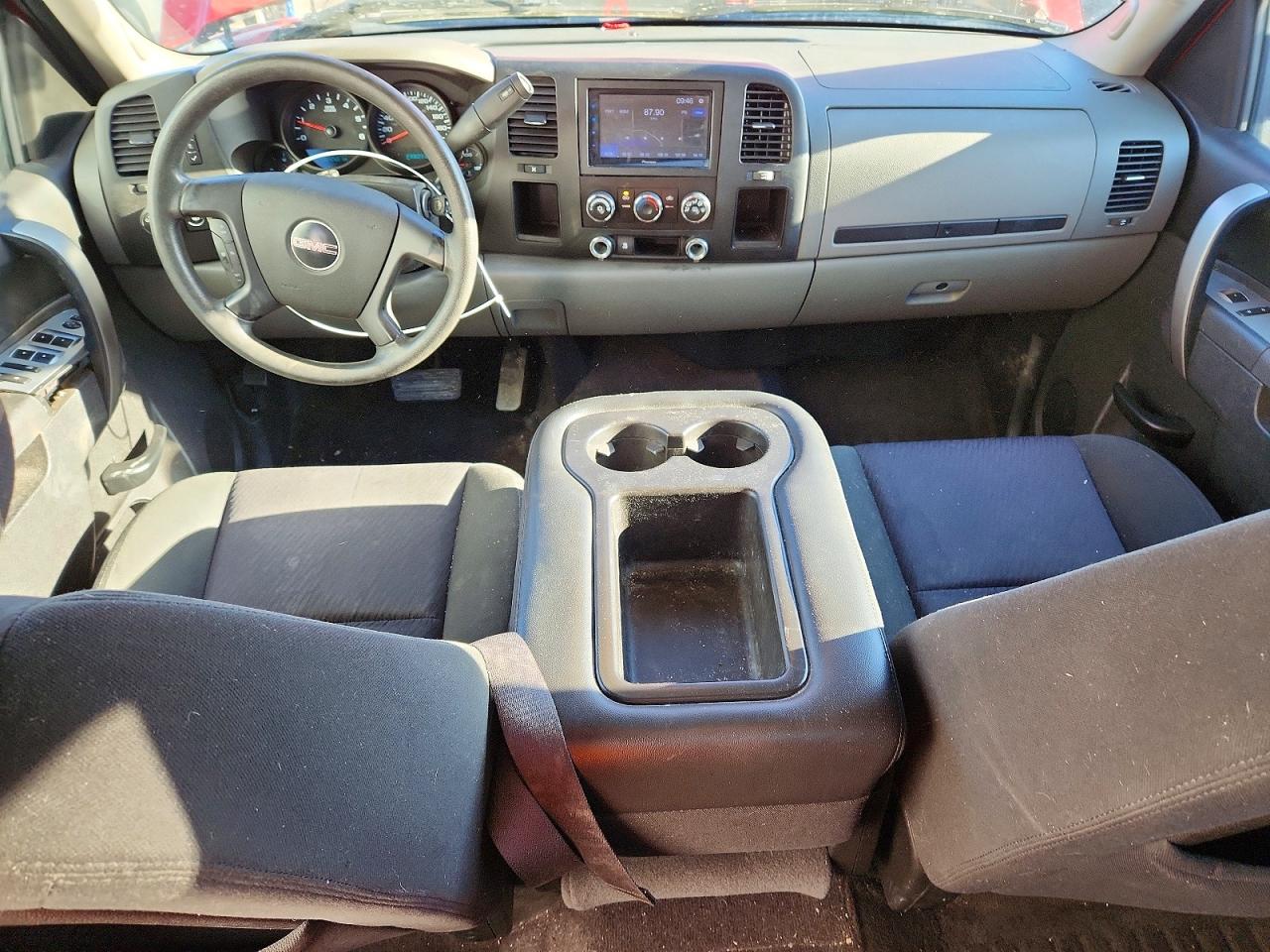 2010 GMC SIERRA C1500 SL photo 8