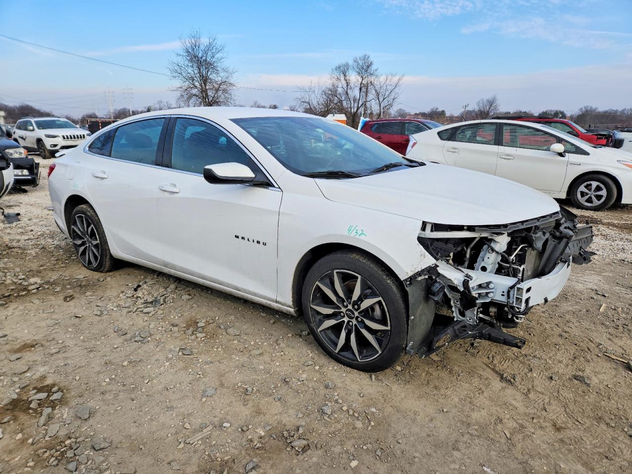 2024 CHEVROLET MALIBU RS photo 4