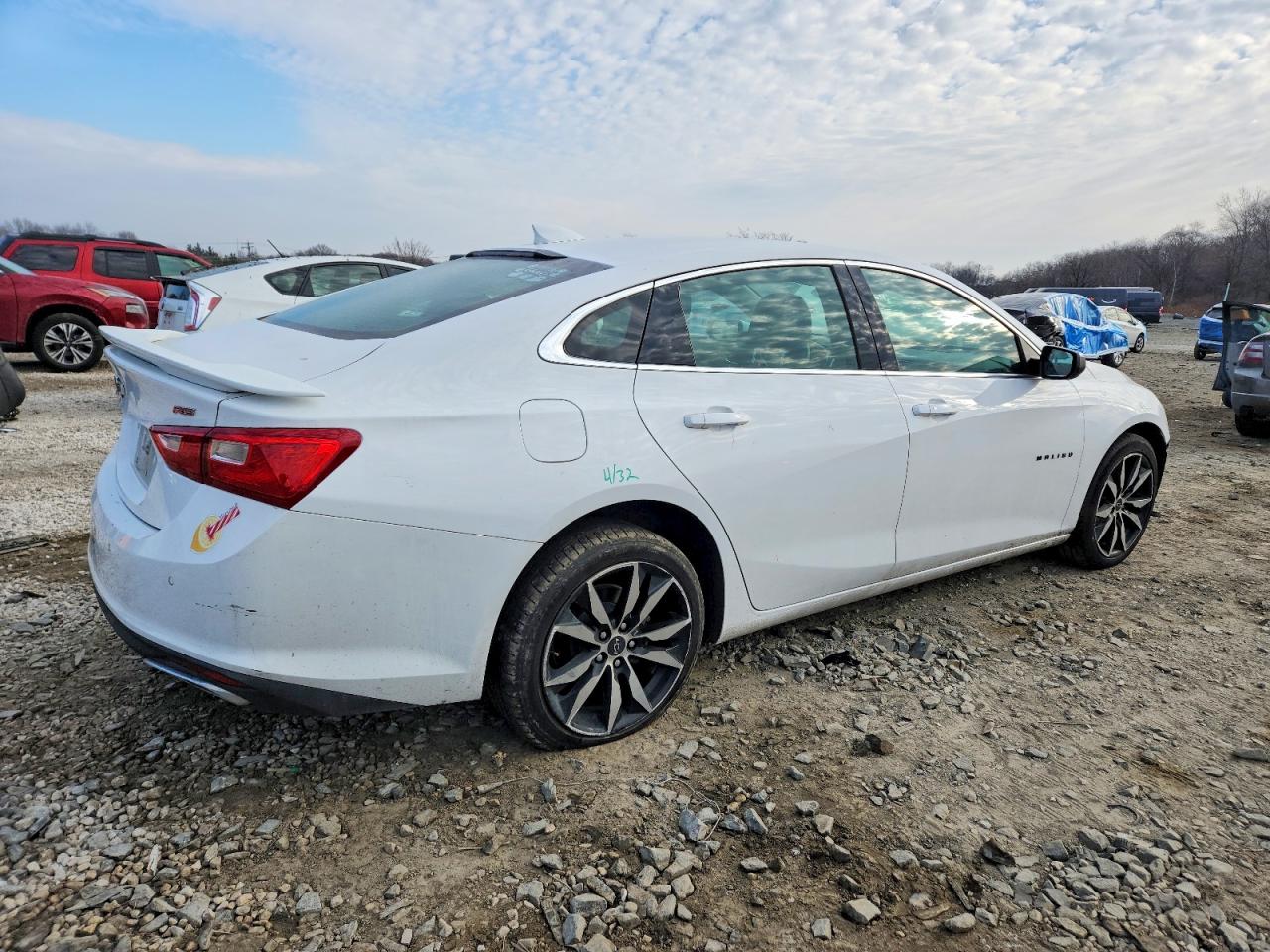 2024 CHEVROLET MALIBU RS photo 3