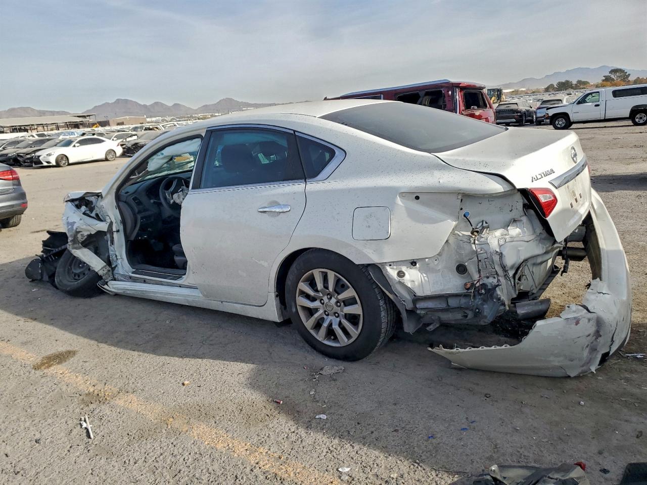 2017 NISSAN ALTIMA 2.5 photo 2