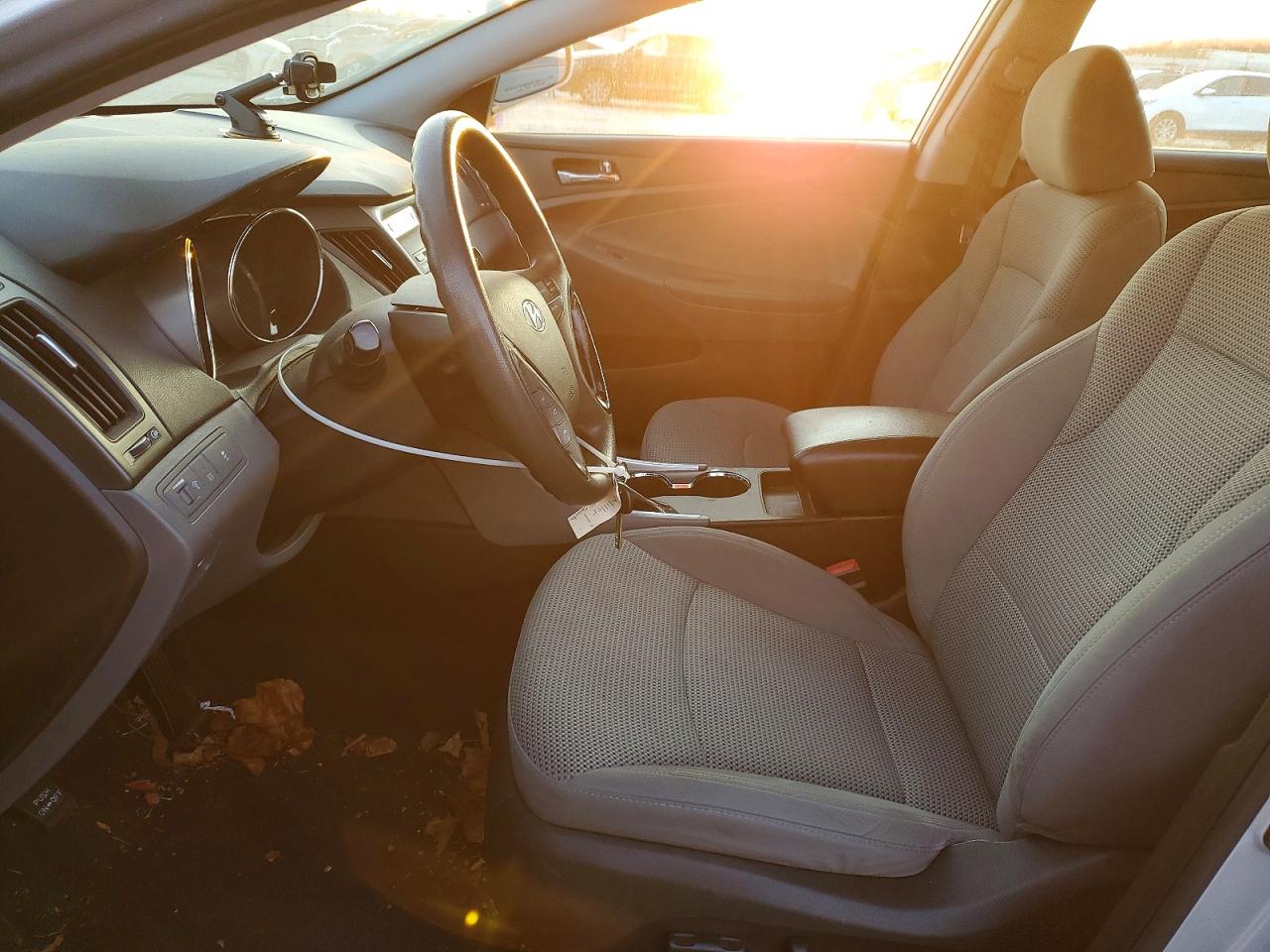 2012 HYUNDAI SONATA GLS photo 7