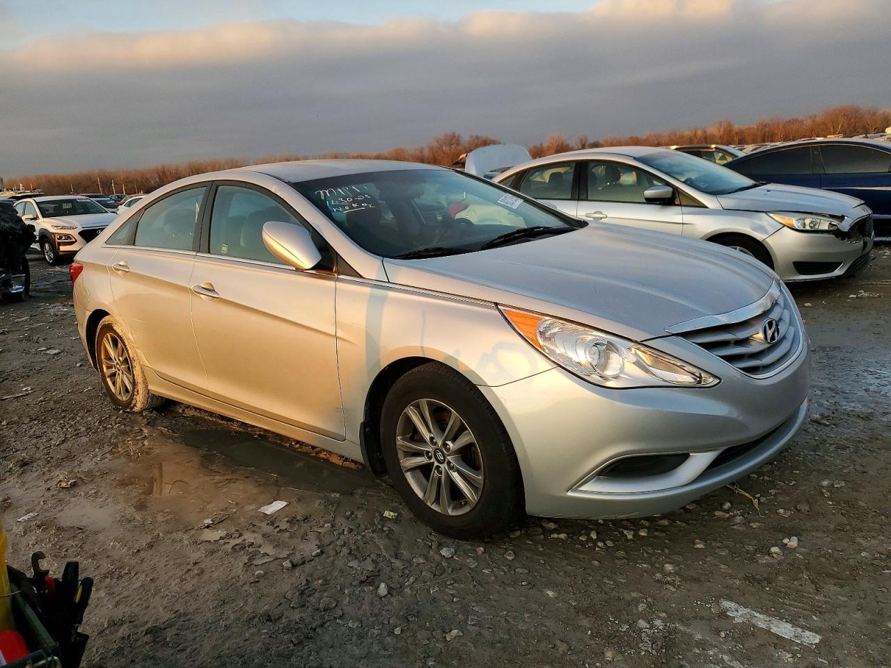 2012 HYUNDAI SONATA GLS photo 4