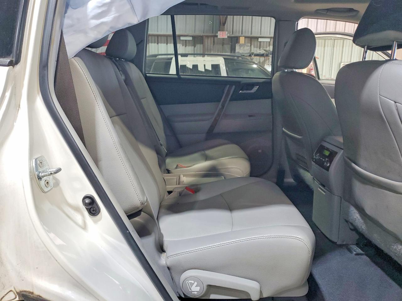2012 TOYOTA HIGHLANDER LIMITED photo 11
