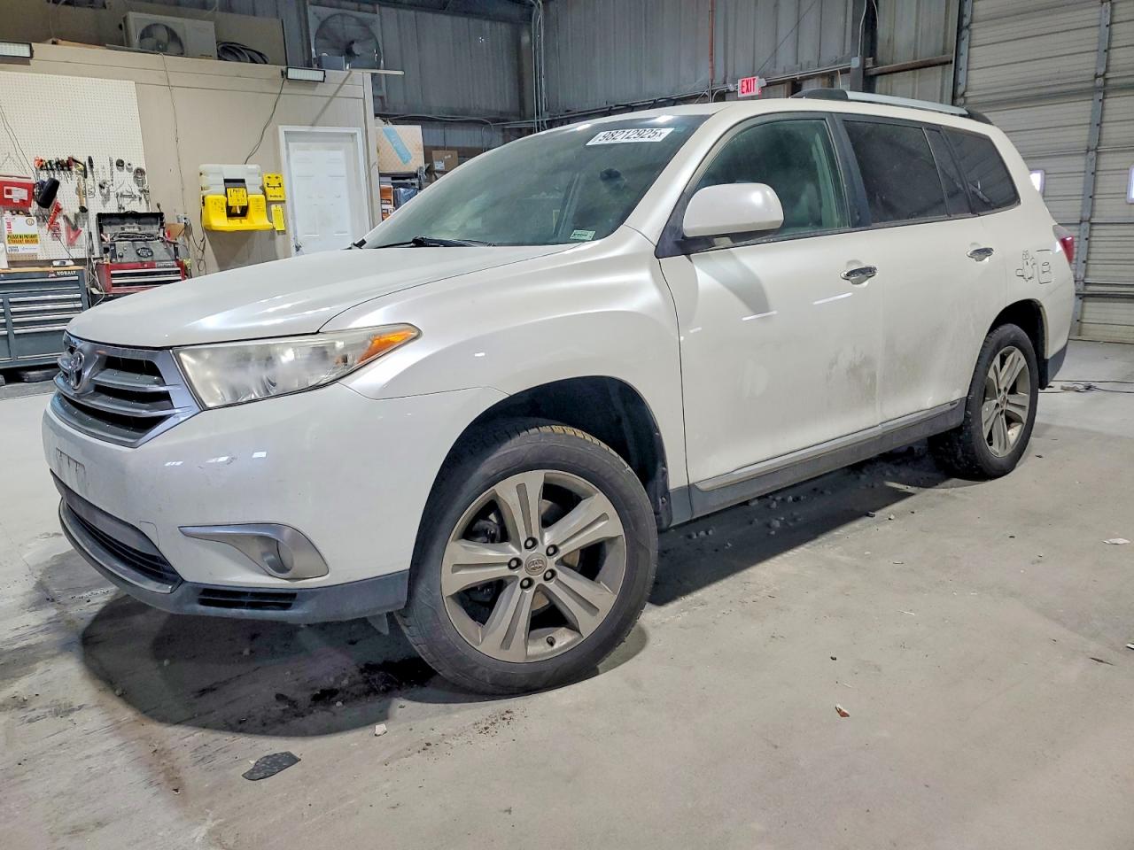 2012 TOYOTA HIGHLANDER