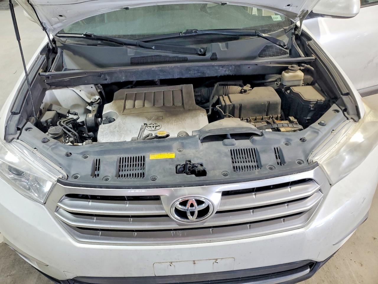 2012 TOYOTA HIGHLANDER LIMITED photo 12