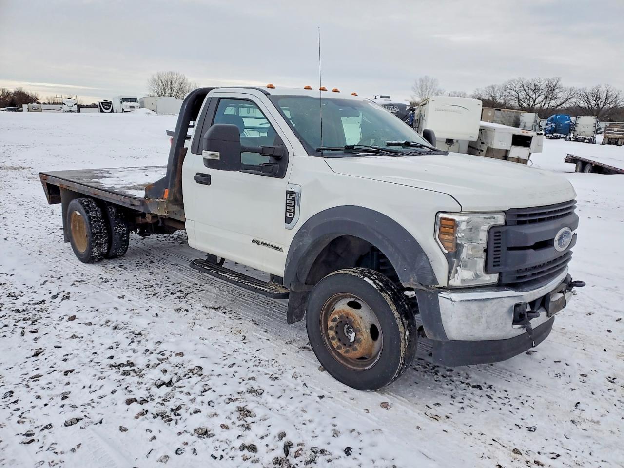 2019 FORD F550 SUPER DUTY FLATBED TRUCK photo 4