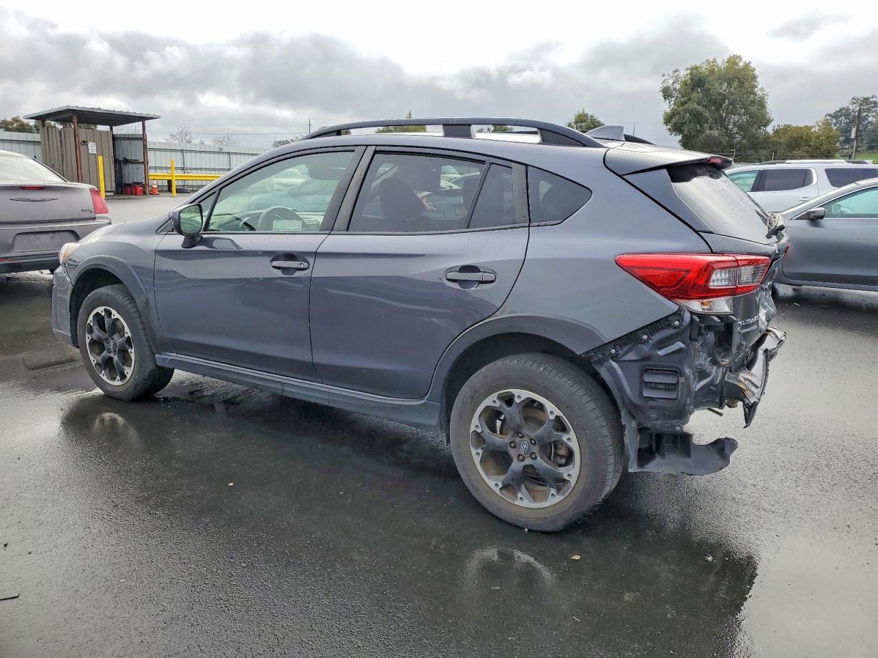 2021 SUBARU CROSSTREK PREMIUM photo 2
