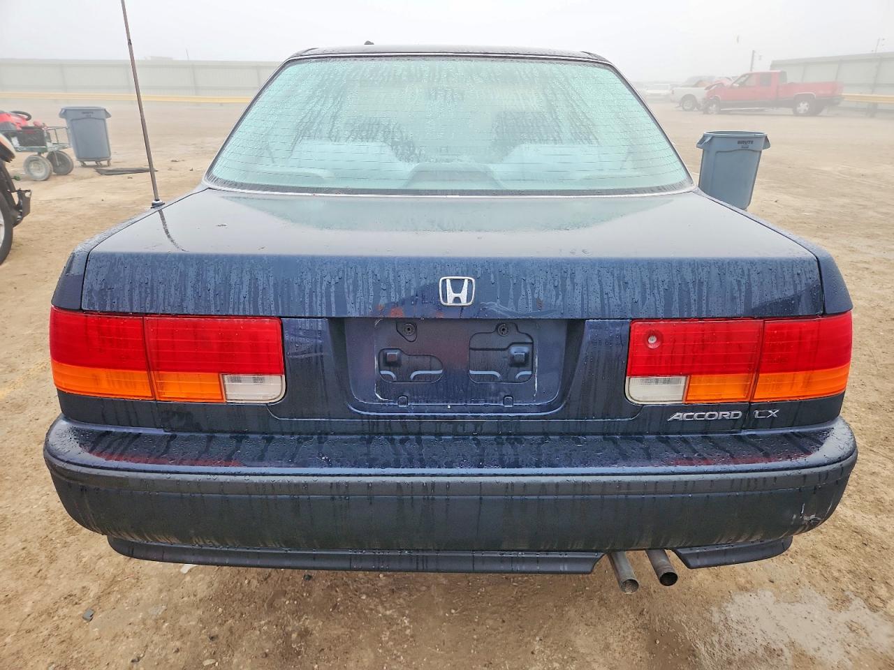 1992 HONDA ACCORD LX photo 6