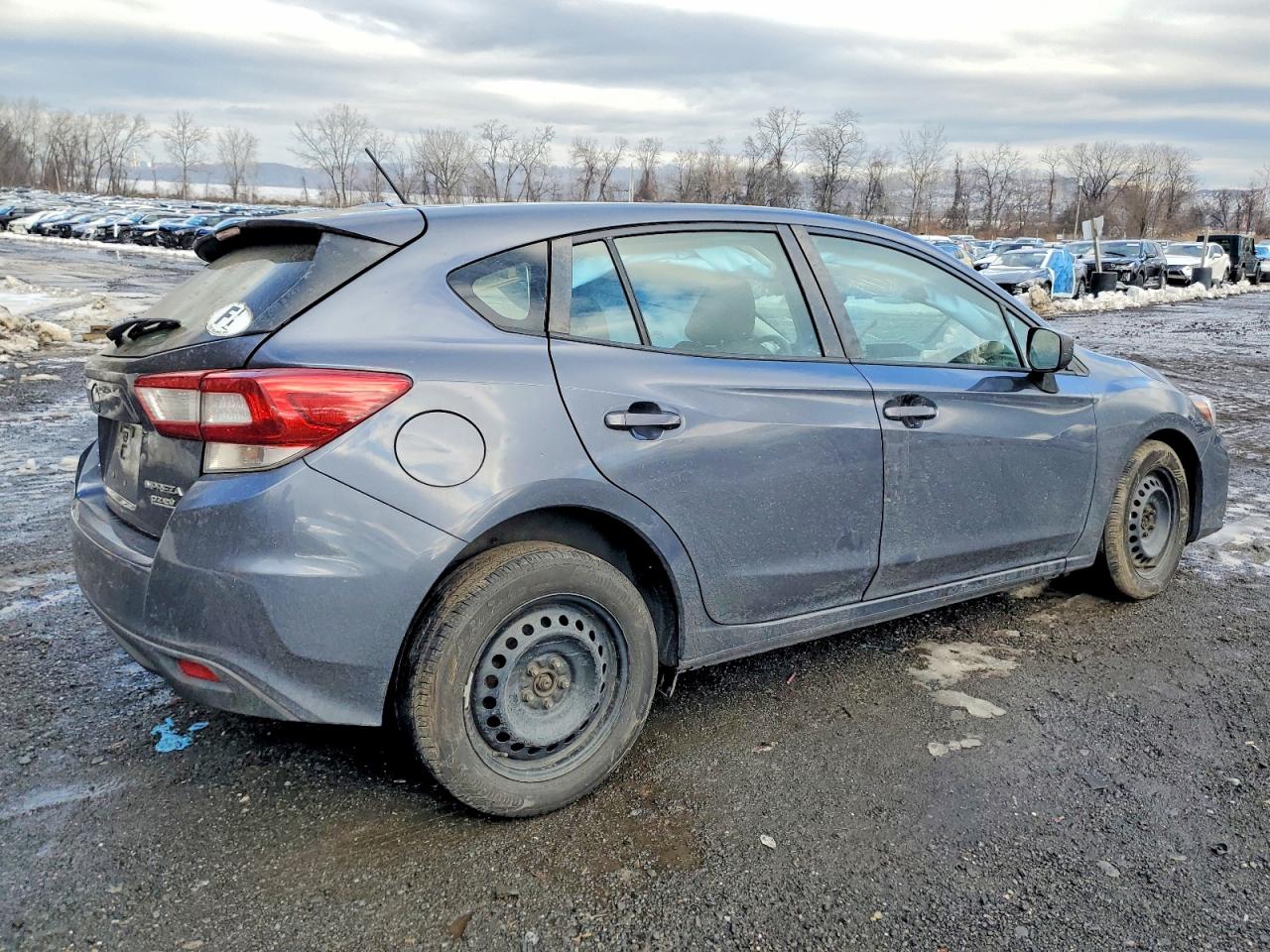 2017 SUBARU IMPREZA photo 3