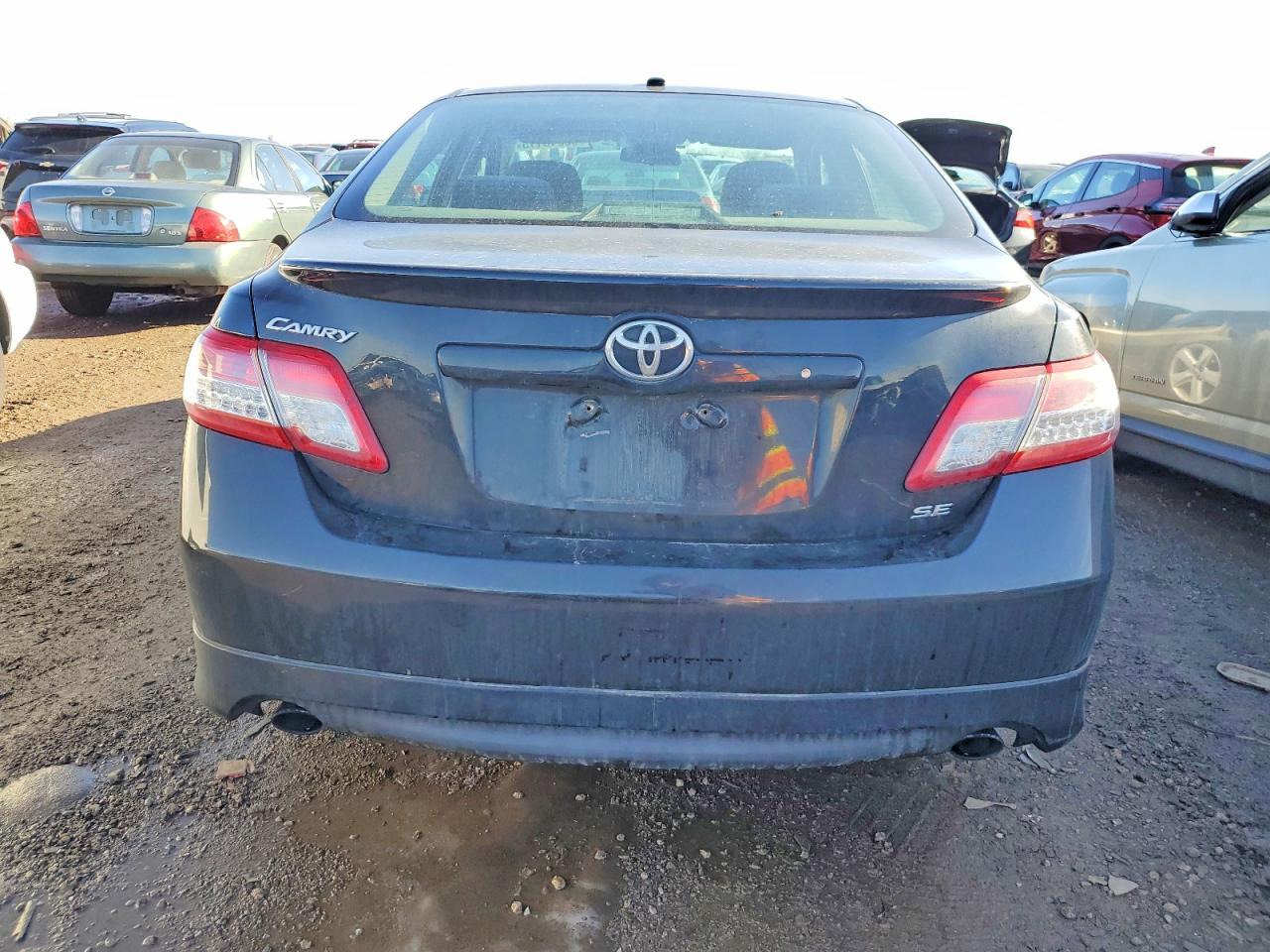 2011 TOYOTA CAMRY BASE photo 6