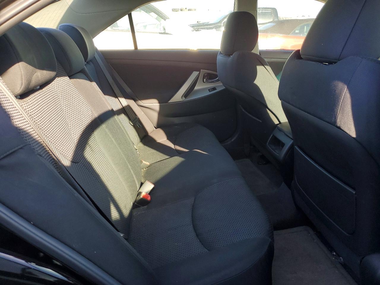 2011 TOYOTA CAMRY BASE photo 10