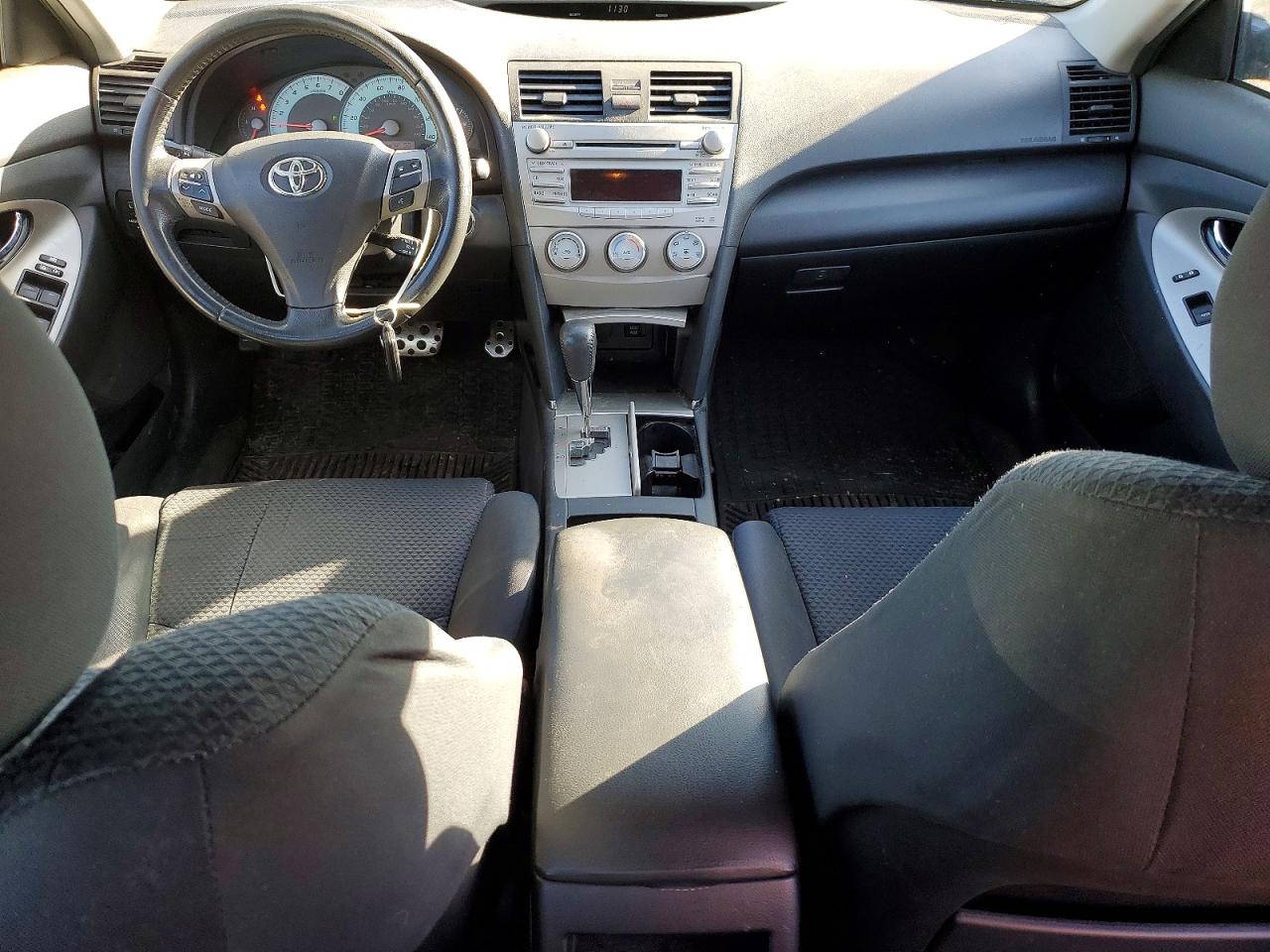 2011 TOYOTA CAMRY BASE photo 8