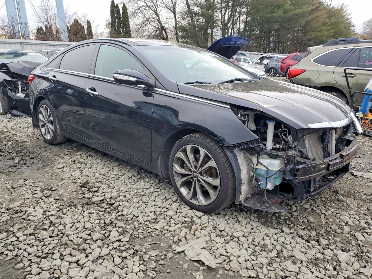 2013 HYUNDAI SONATA SE photo 4