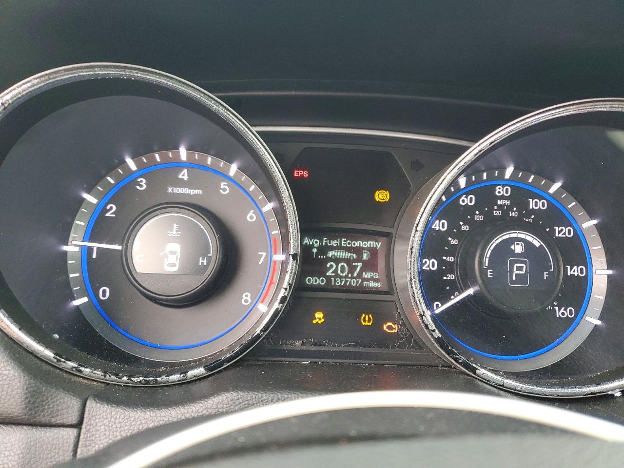 2013 HYUNDAI SONATA SE photo 9