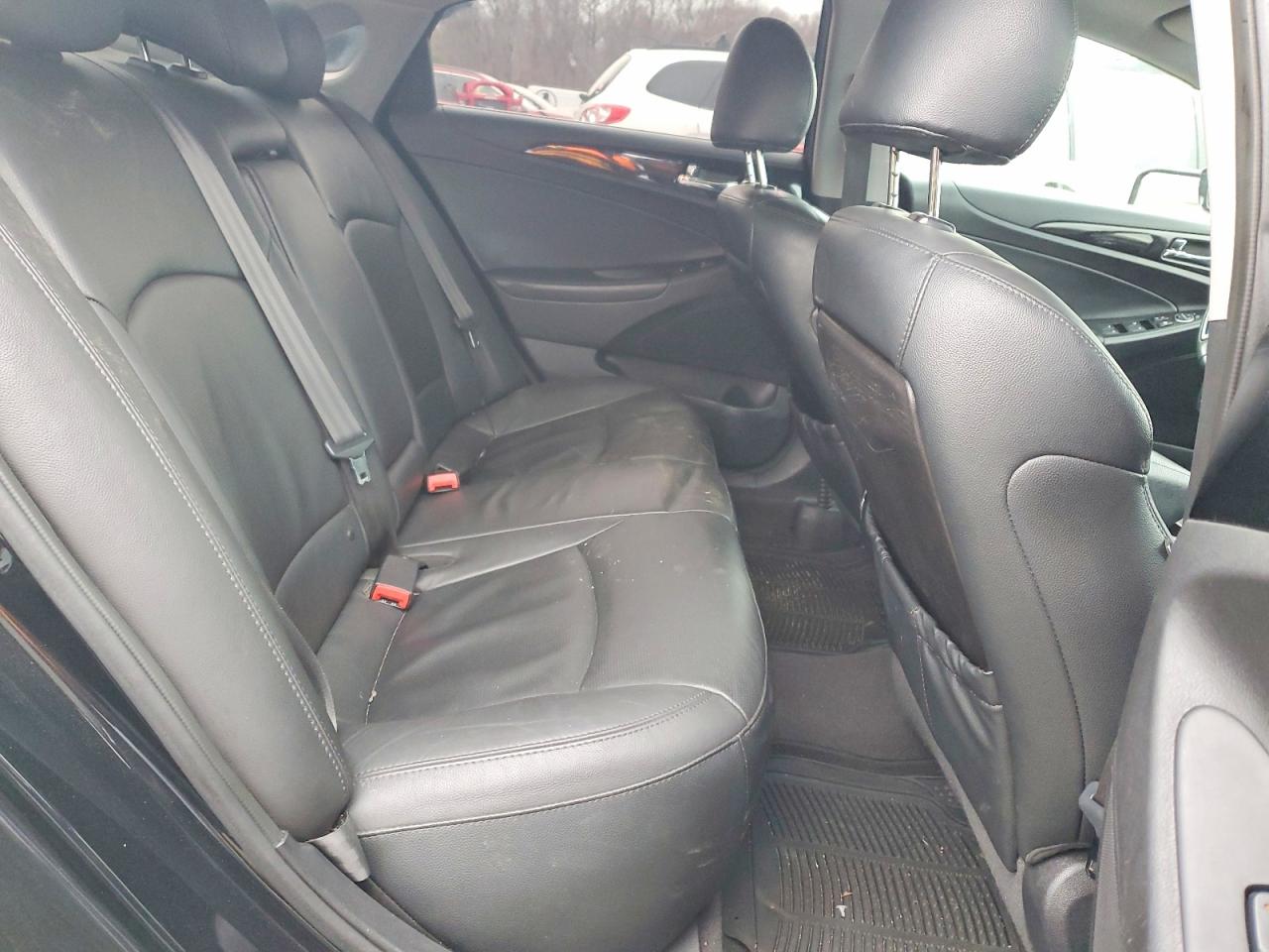 2013 HYUNDAI SONATA SE photo 10