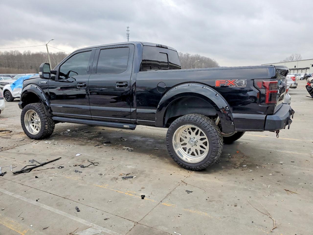 2017 FORD F150 SUPERCREW photo 2