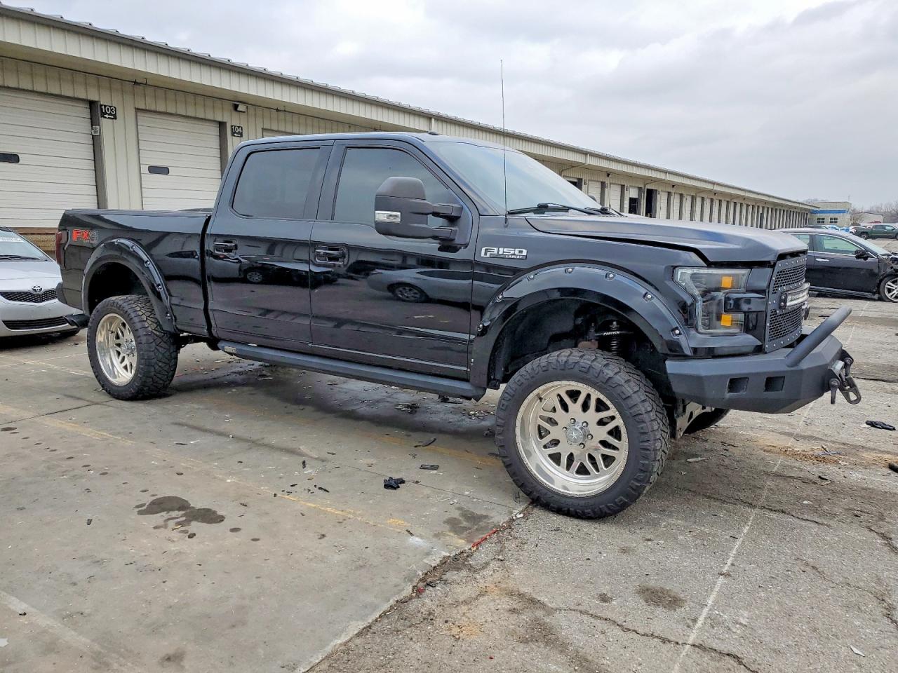 2017 FORD F150 SUPERCREW photo 4