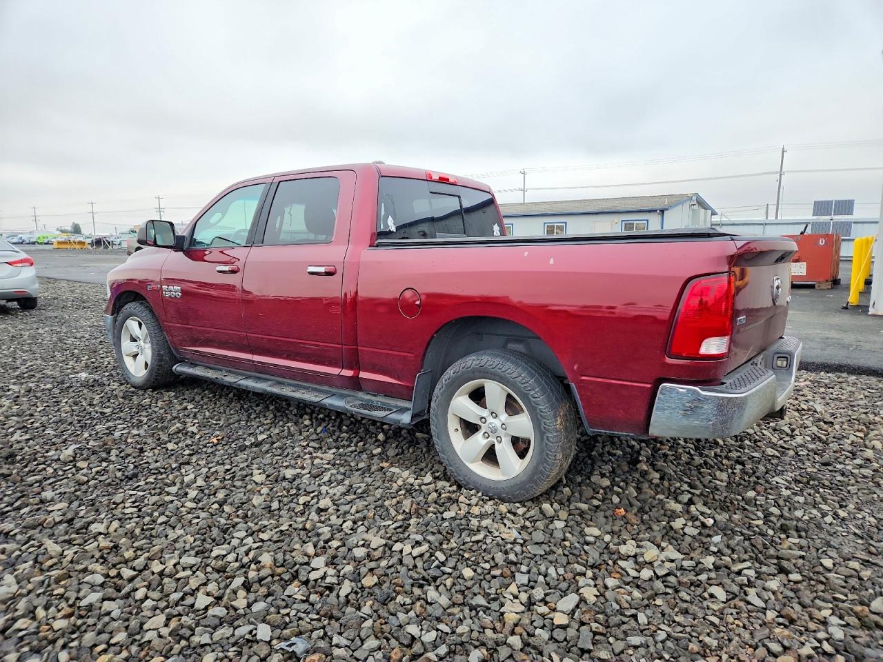 2016 RAM 1500 SLT photo 3