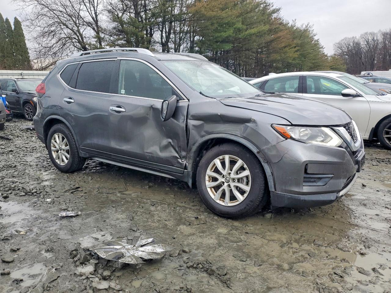 2019 NISSAN ROGUE S photo 4