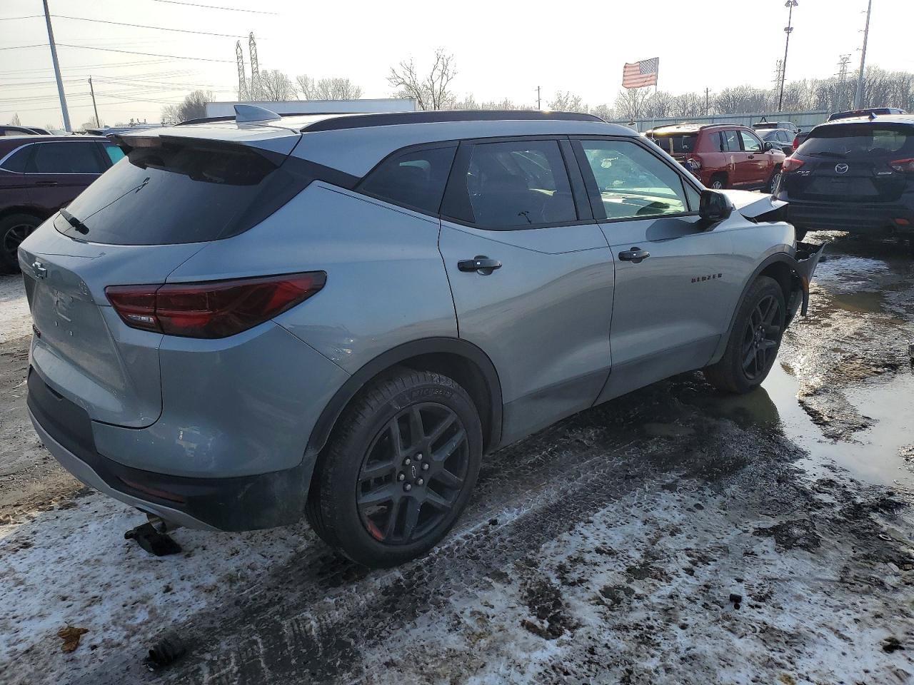 2025 CHEVROLET BLAZER 2LT photo 3