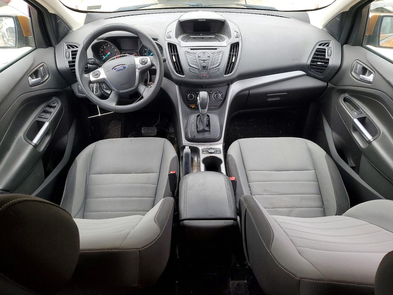 2016 FORD ESCAPE SE photo 8