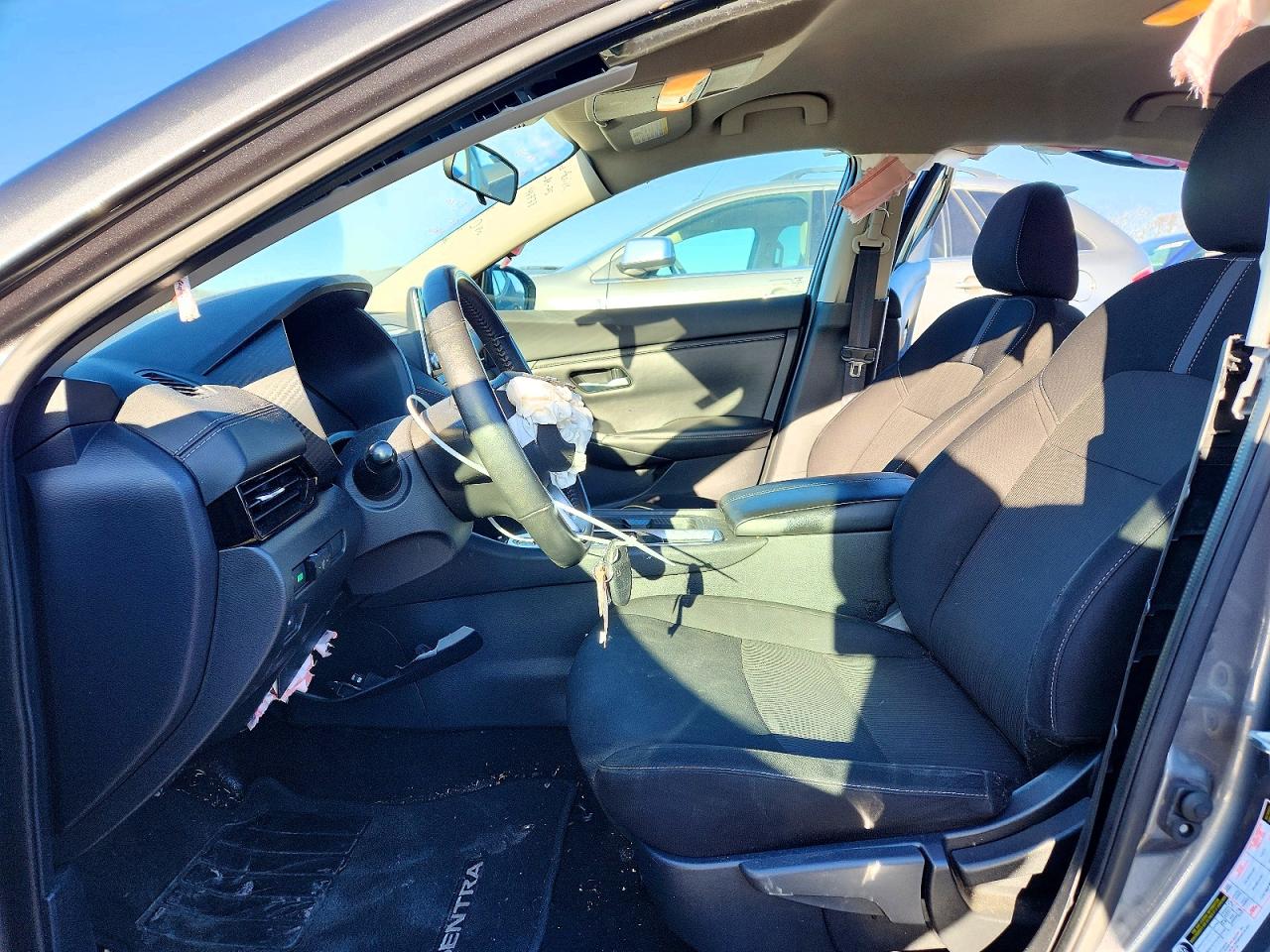 2022 NISSAN SENTRA SV photo 7