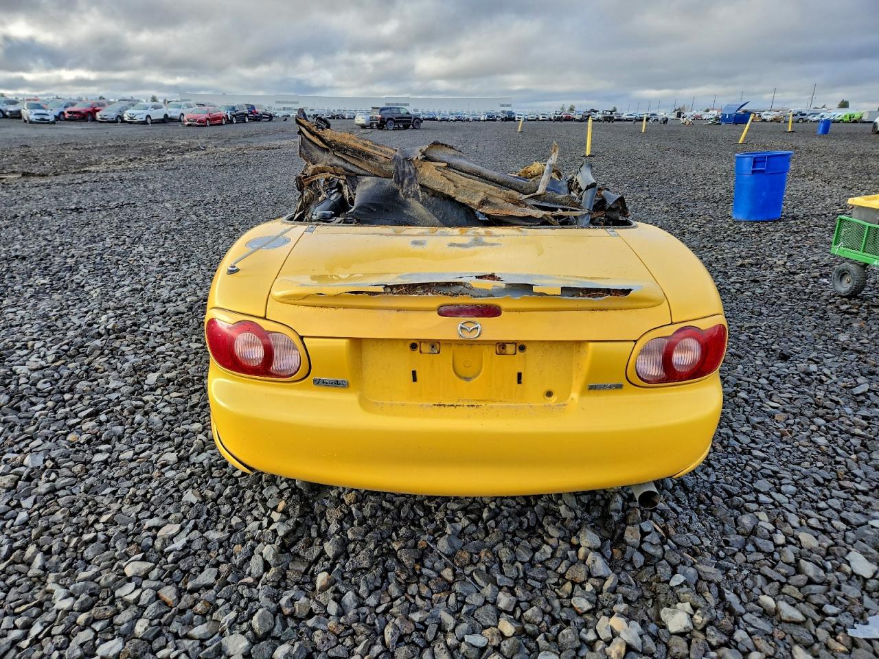 2002 MAZDA MX-5 MIATA BASE photo 6