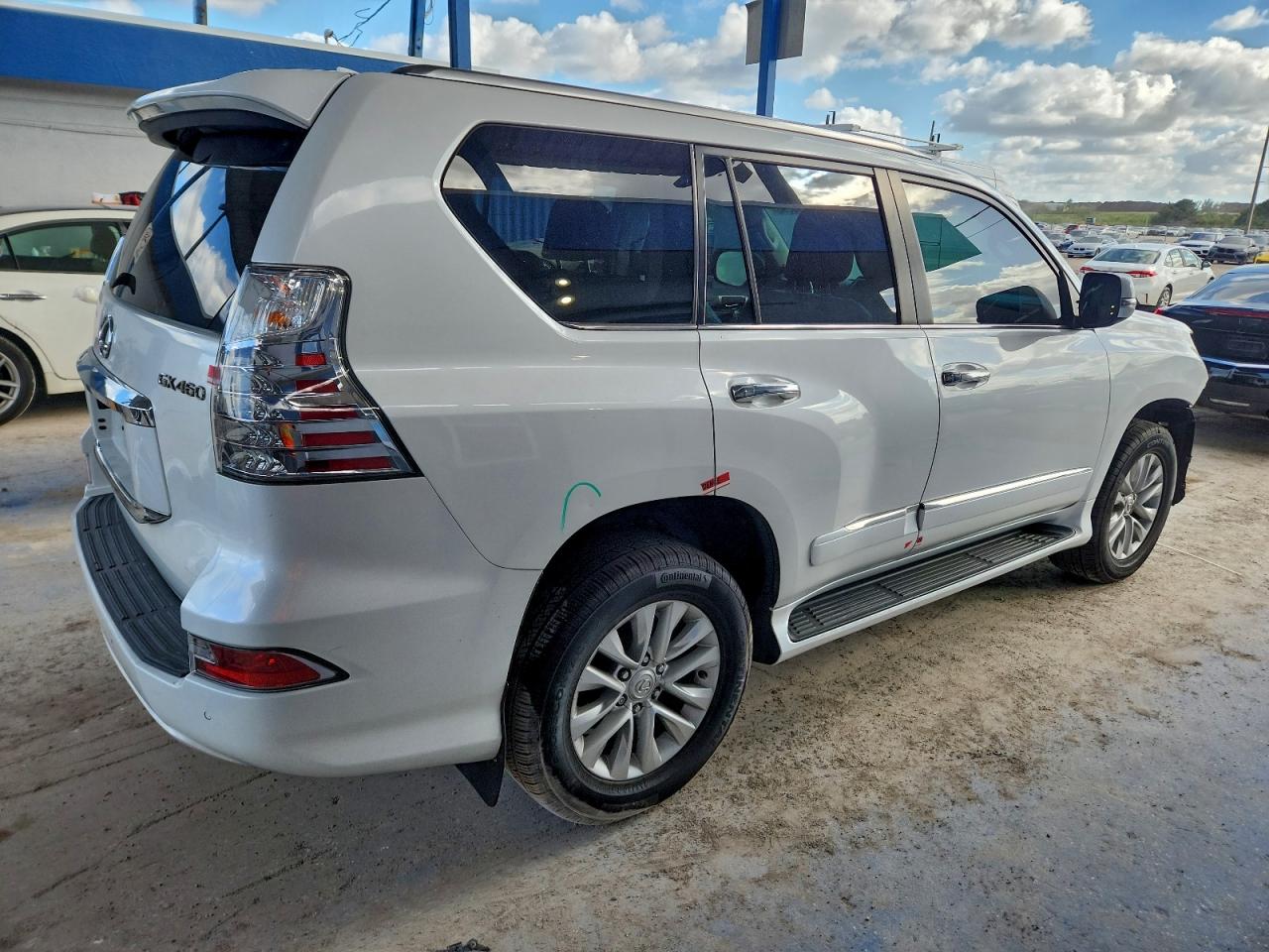 2018 LEXUS GX 460 photo 3