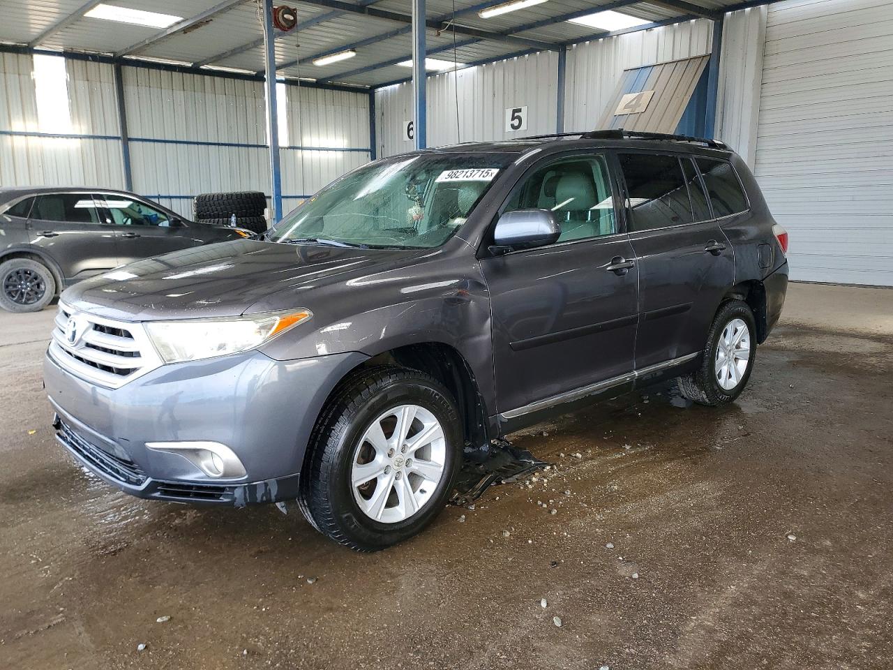 2012 TOYOTA HIGHLANDER