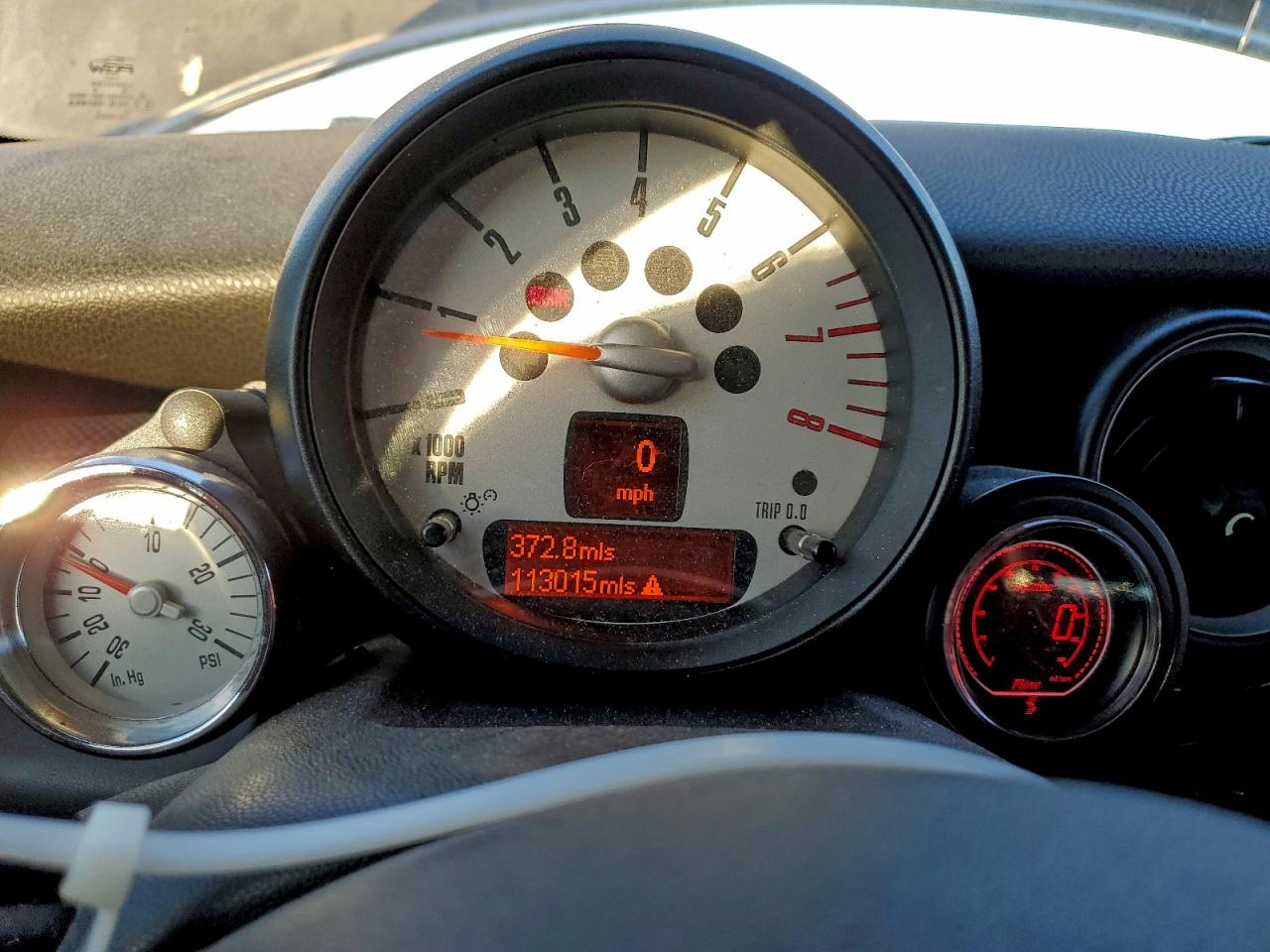 2011 MINI COOPER S photo 9