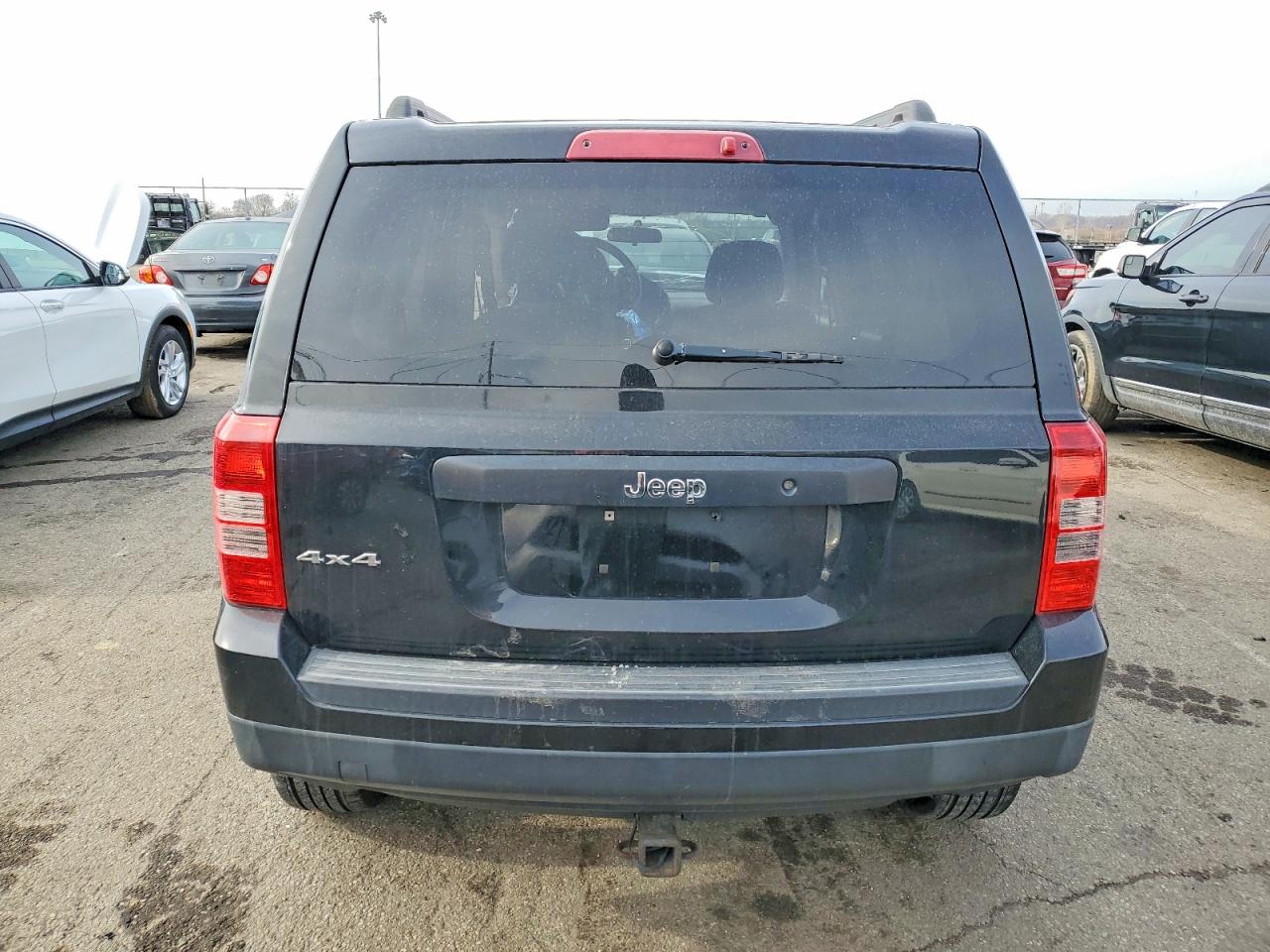 2012 JEEP PATRIOT SPORT photo 6