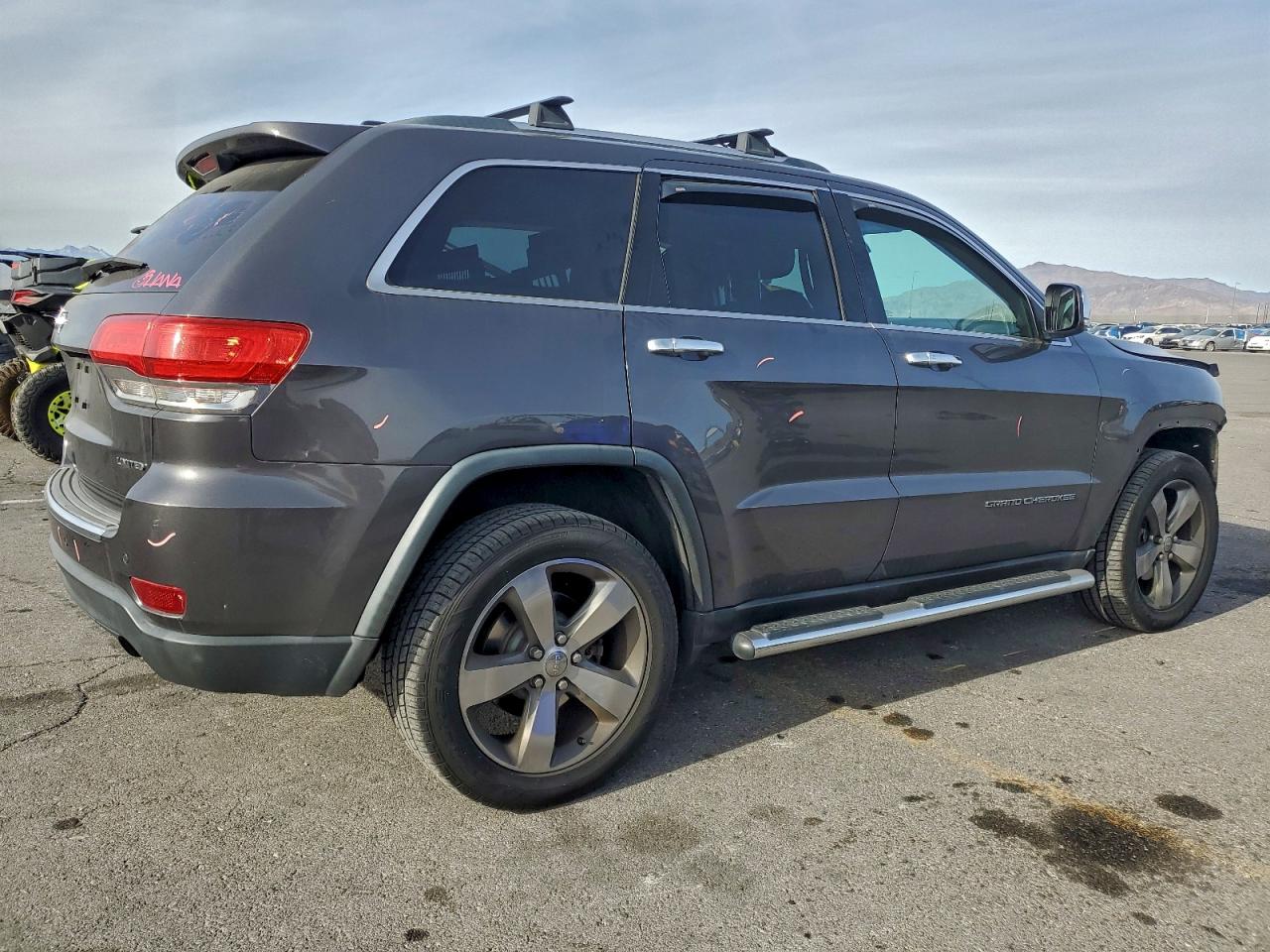 2016 JEEP GRAND CHEROKEE LIMITED photo 3