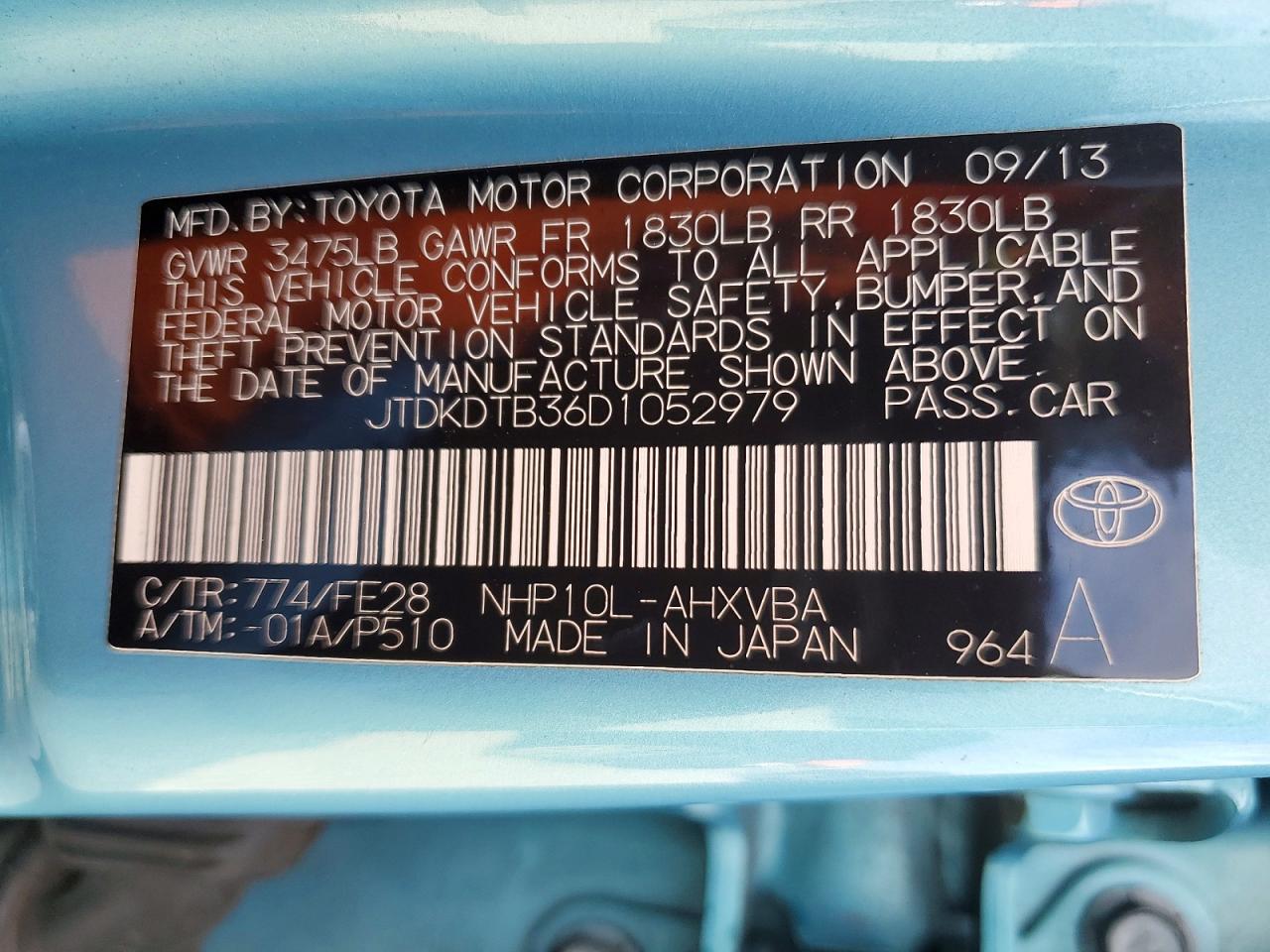 2013 TOYOTA PRIUS C photo 14