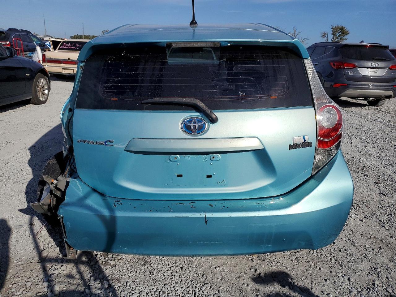 2013 TOYOTA PRIUS C photo 6