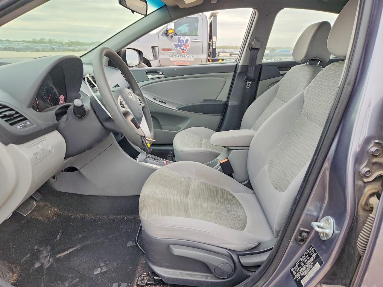 2017 HYUNDAI ACCENT SE photo 7