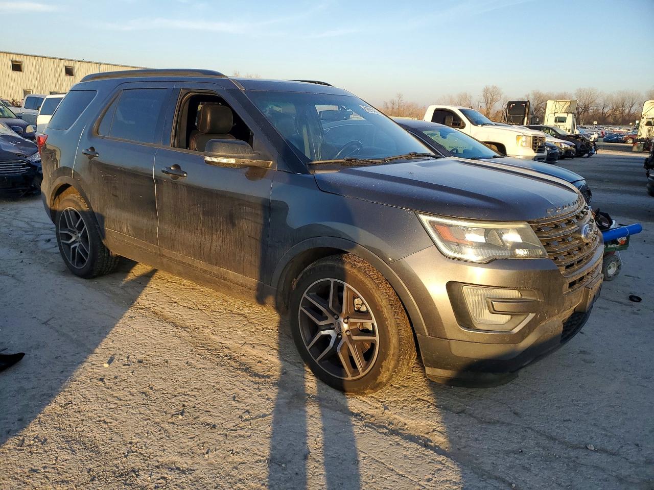 2017 FORD EXPLORER SPORT photo 4