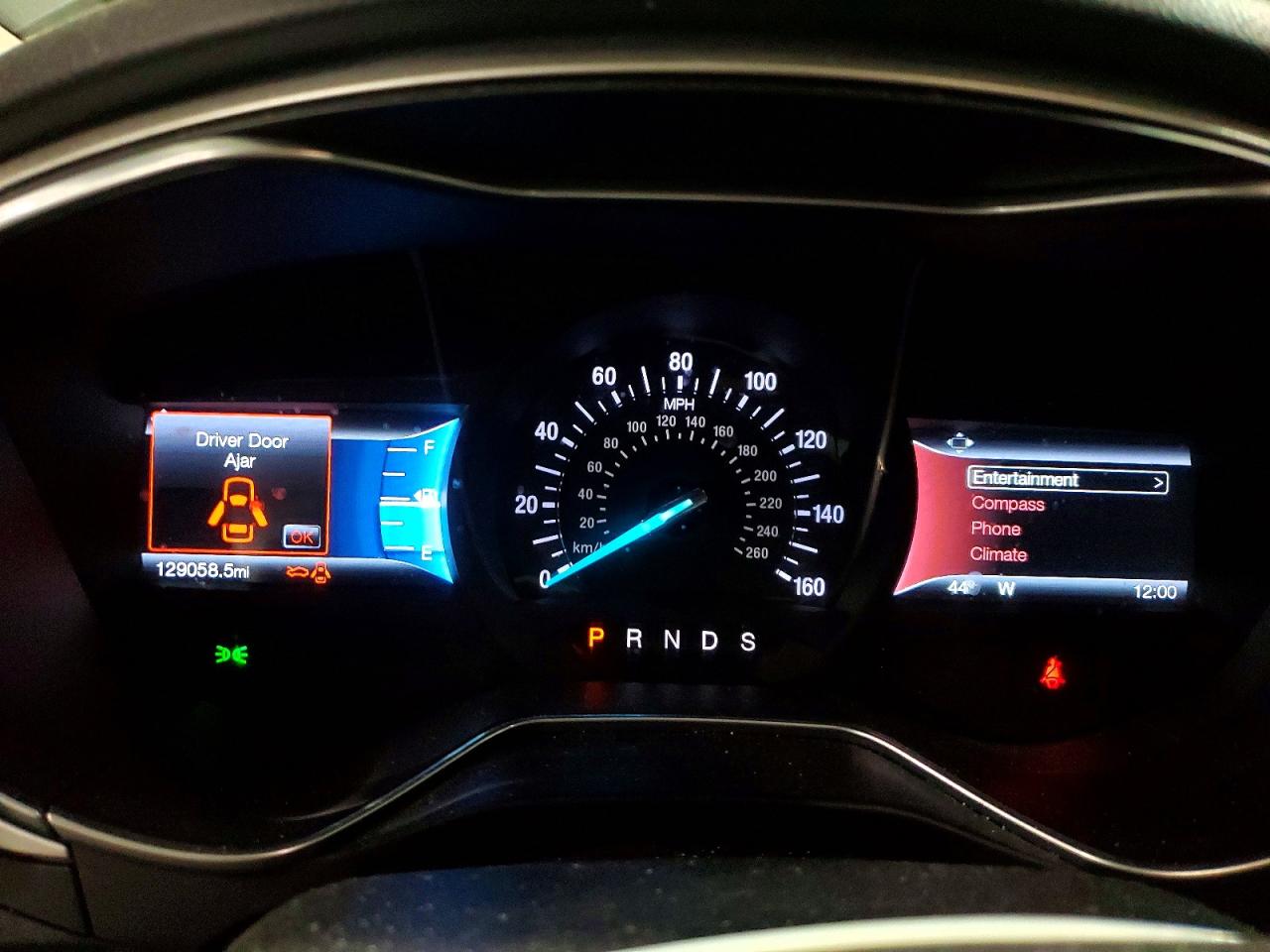 2016 FORD FUSION SE photo 17
