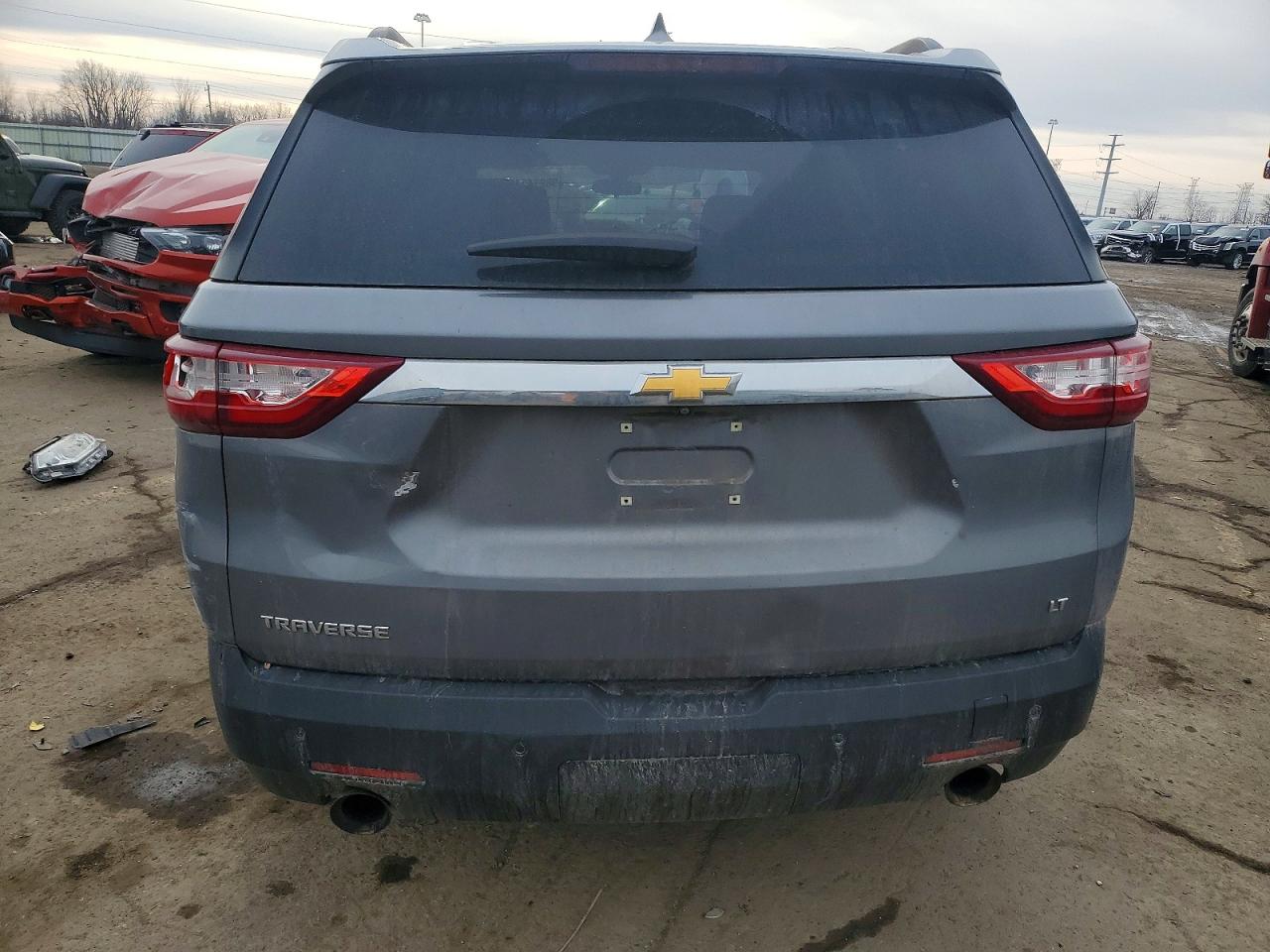 2020 CHEVROLET TRAVERSE LT photo 6