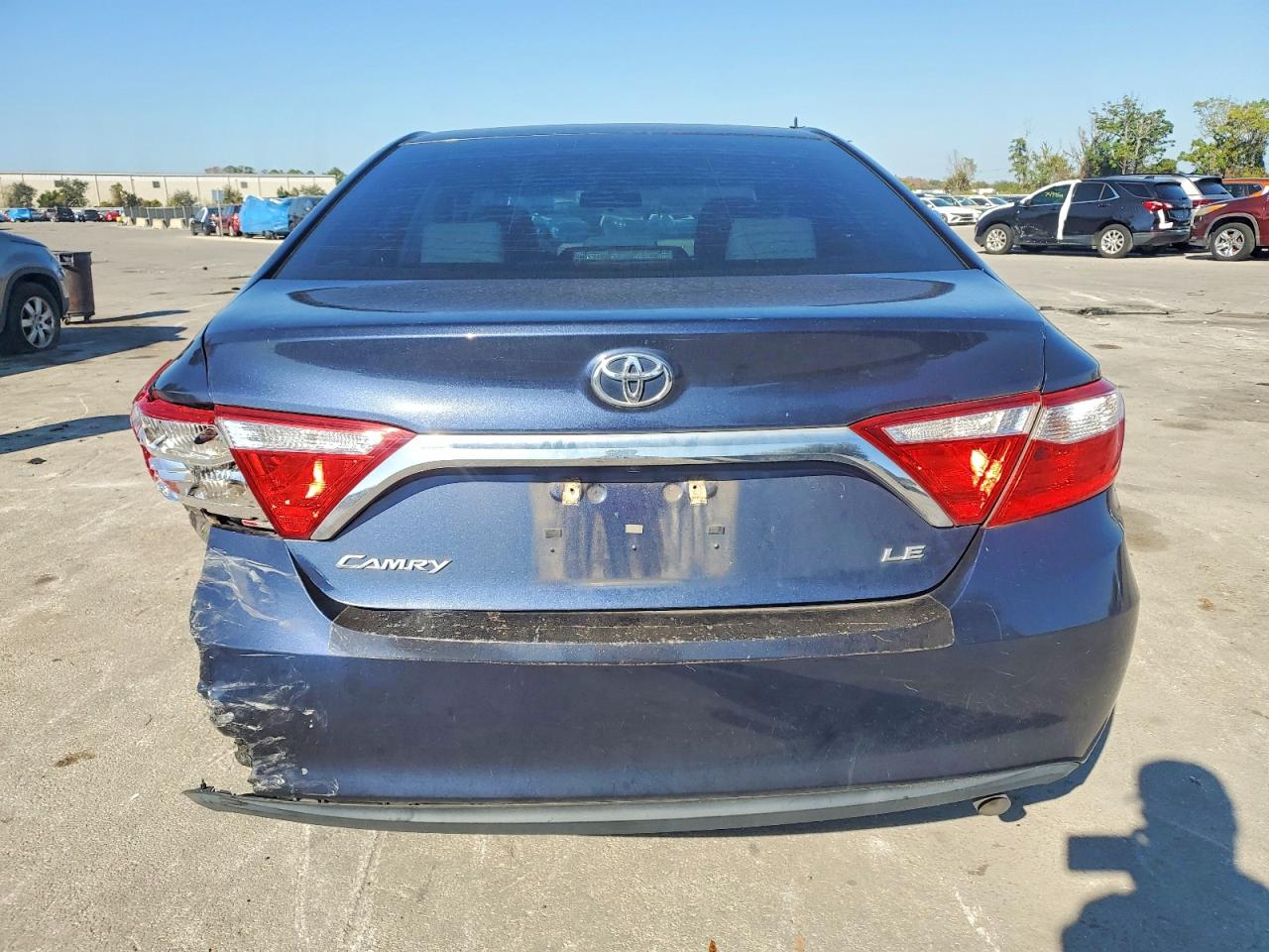 2017 TOYOTA CAMRY LE photo 11